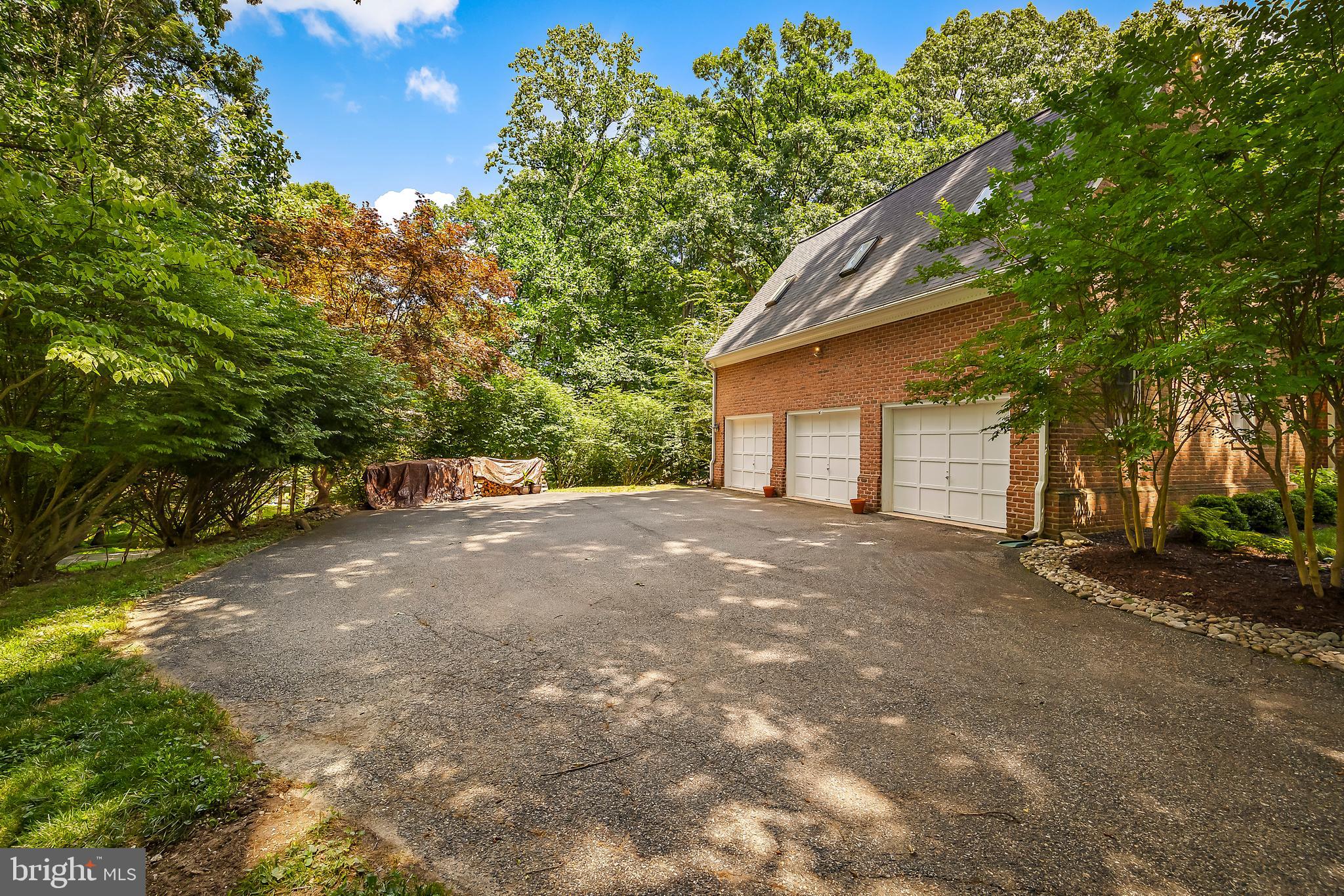 LAURELFORD - Residential