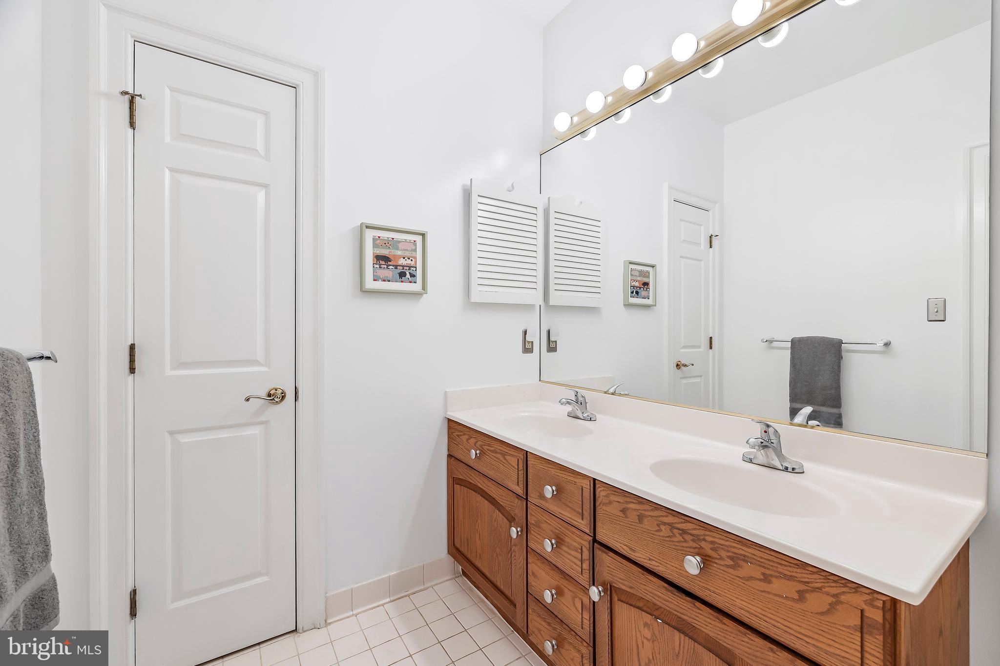 LAURELFORD - Residential