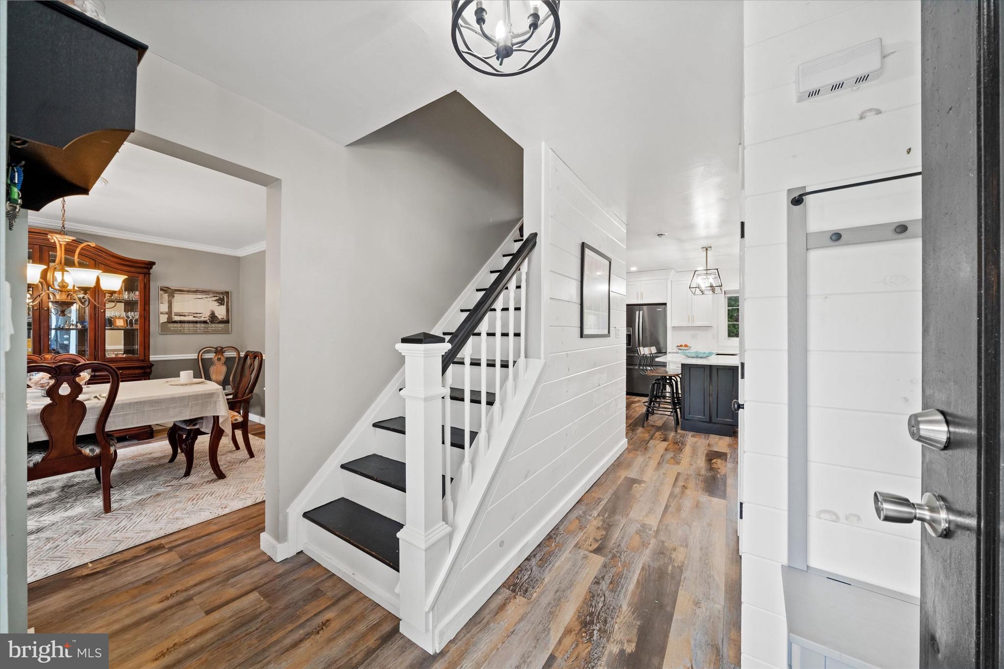 200 N MILL ROAD