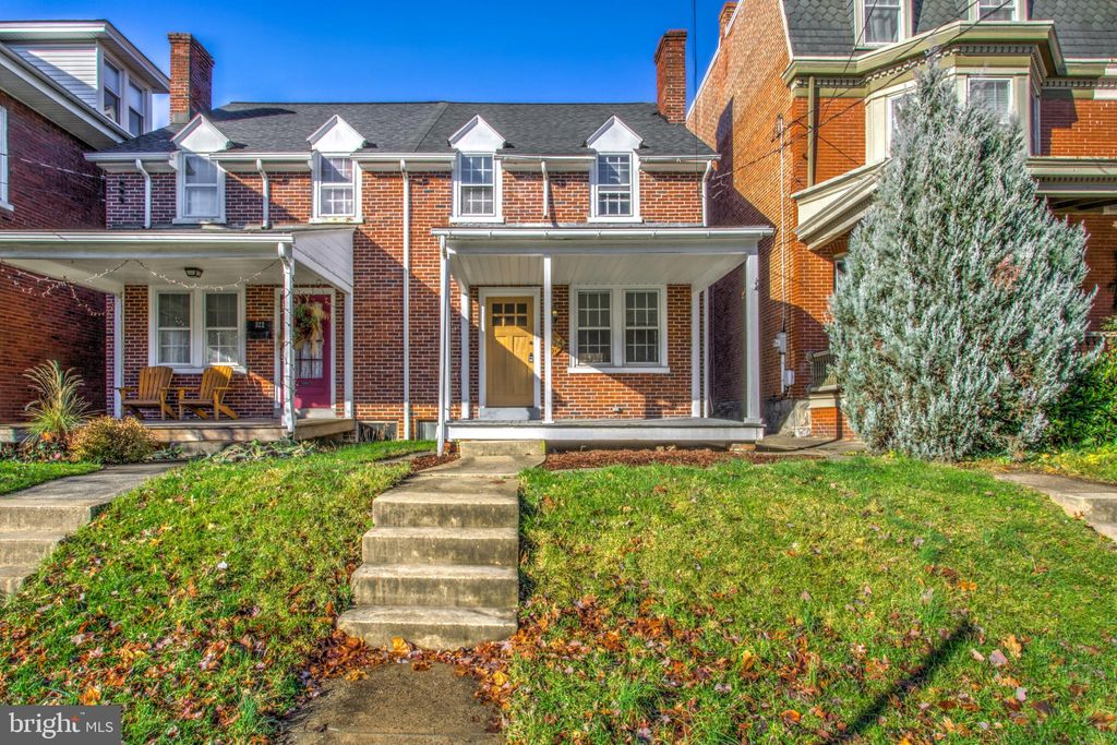 Photo of 324 College Avenue, Lancaster, PA 17603 (MLS # PALA2044810)