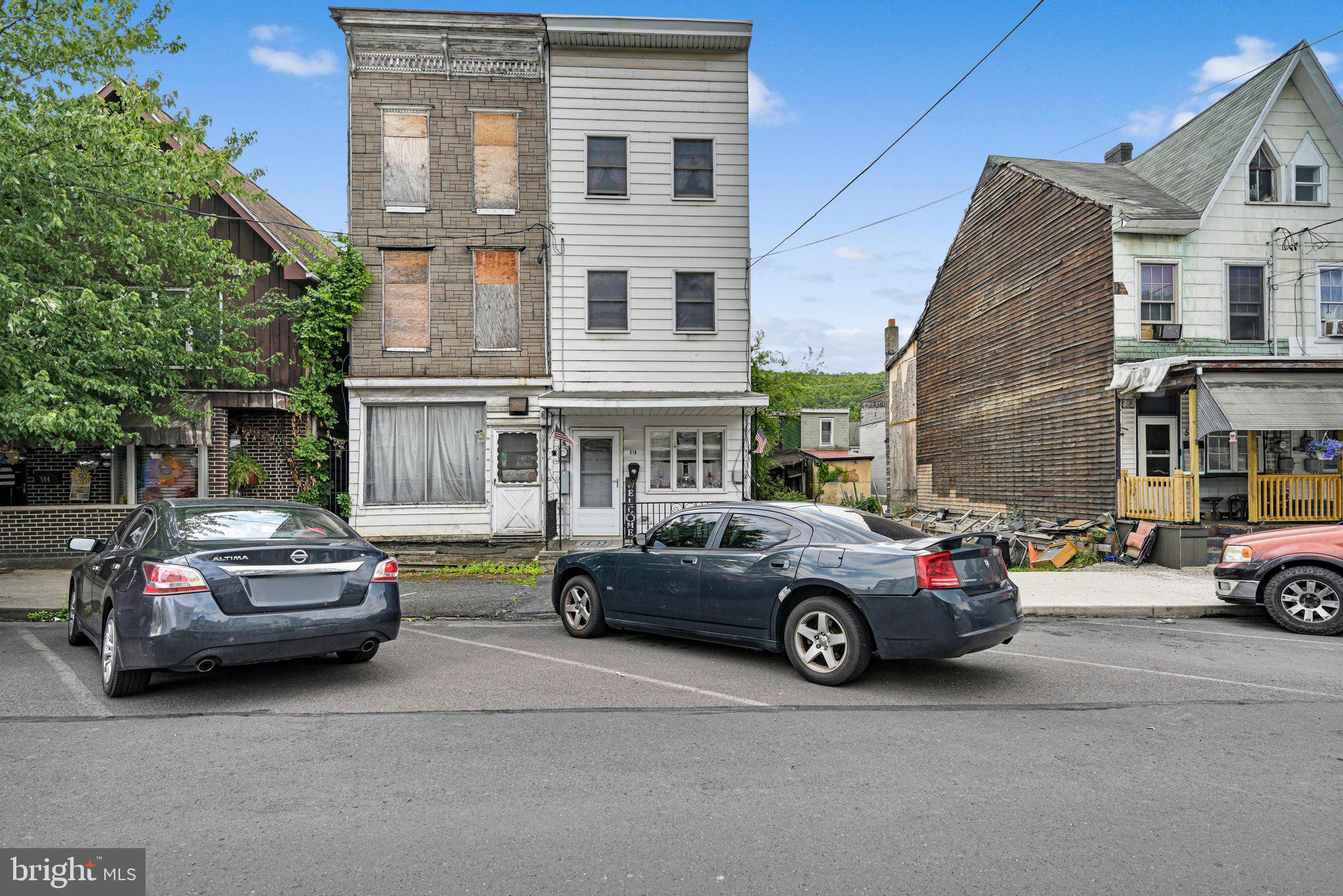 510 W CENTRE STREET