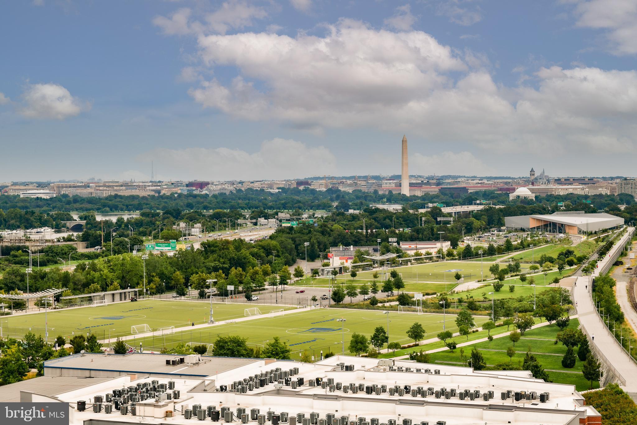 CRYSTAL CITY - Residential Lease