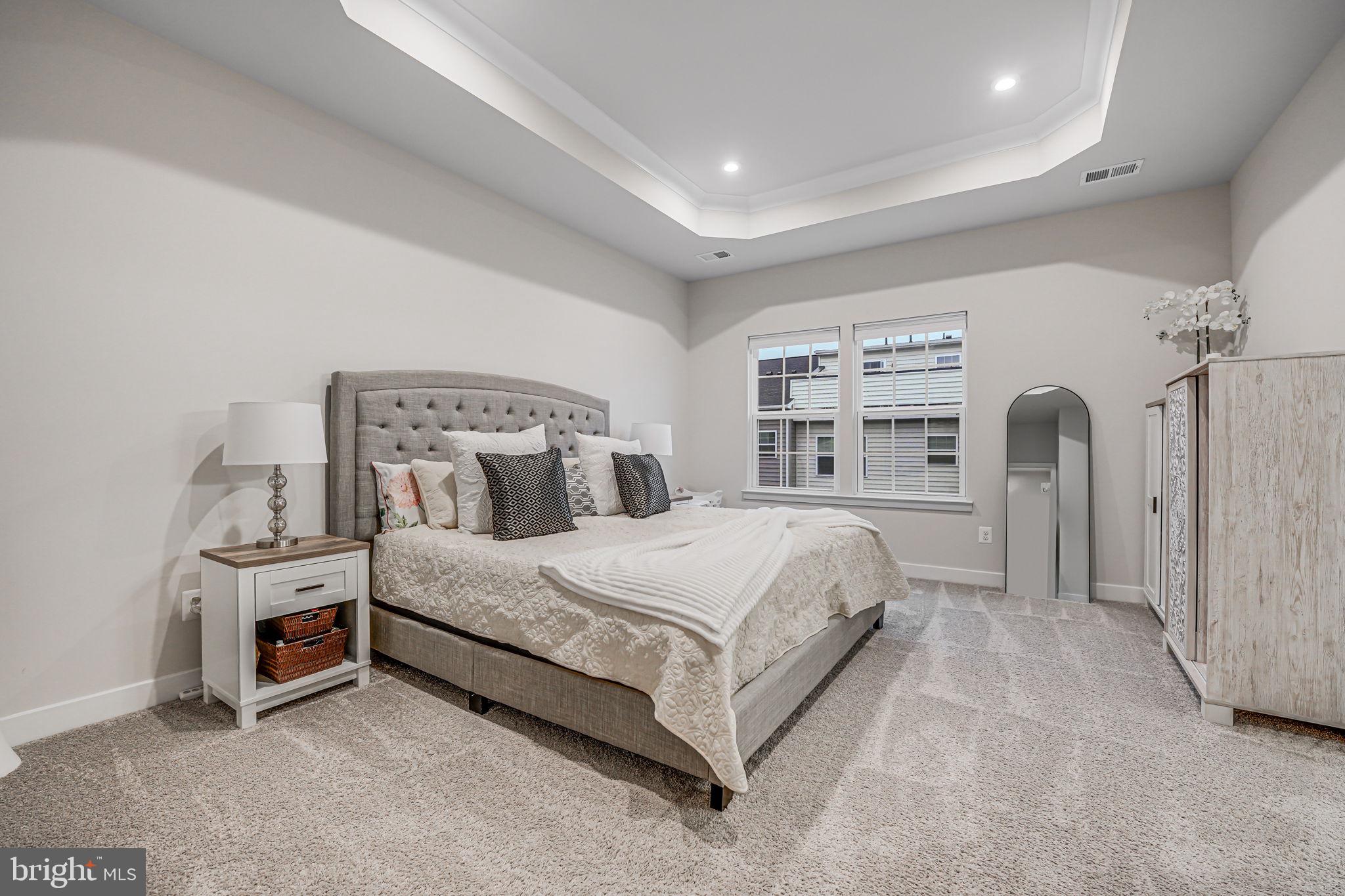 ARCOLA TOWN CENTER - Residential