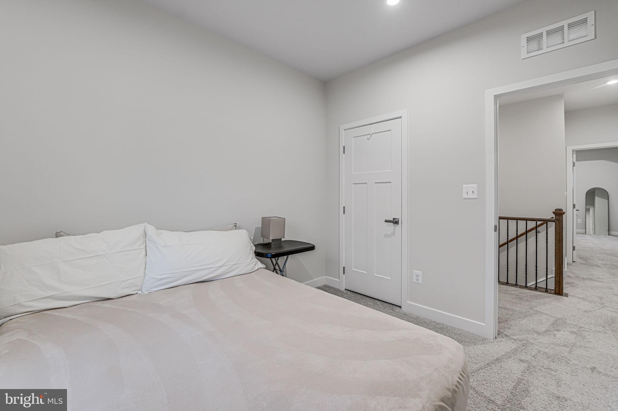 ARCOLA TOWN CENTER - Residential