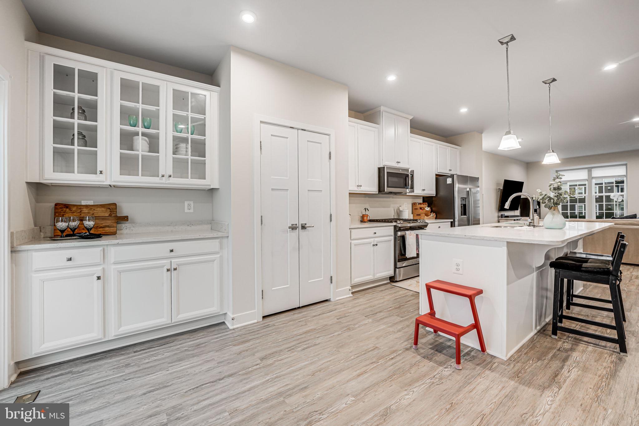 ARCOLA TOWN CENTER - Residential