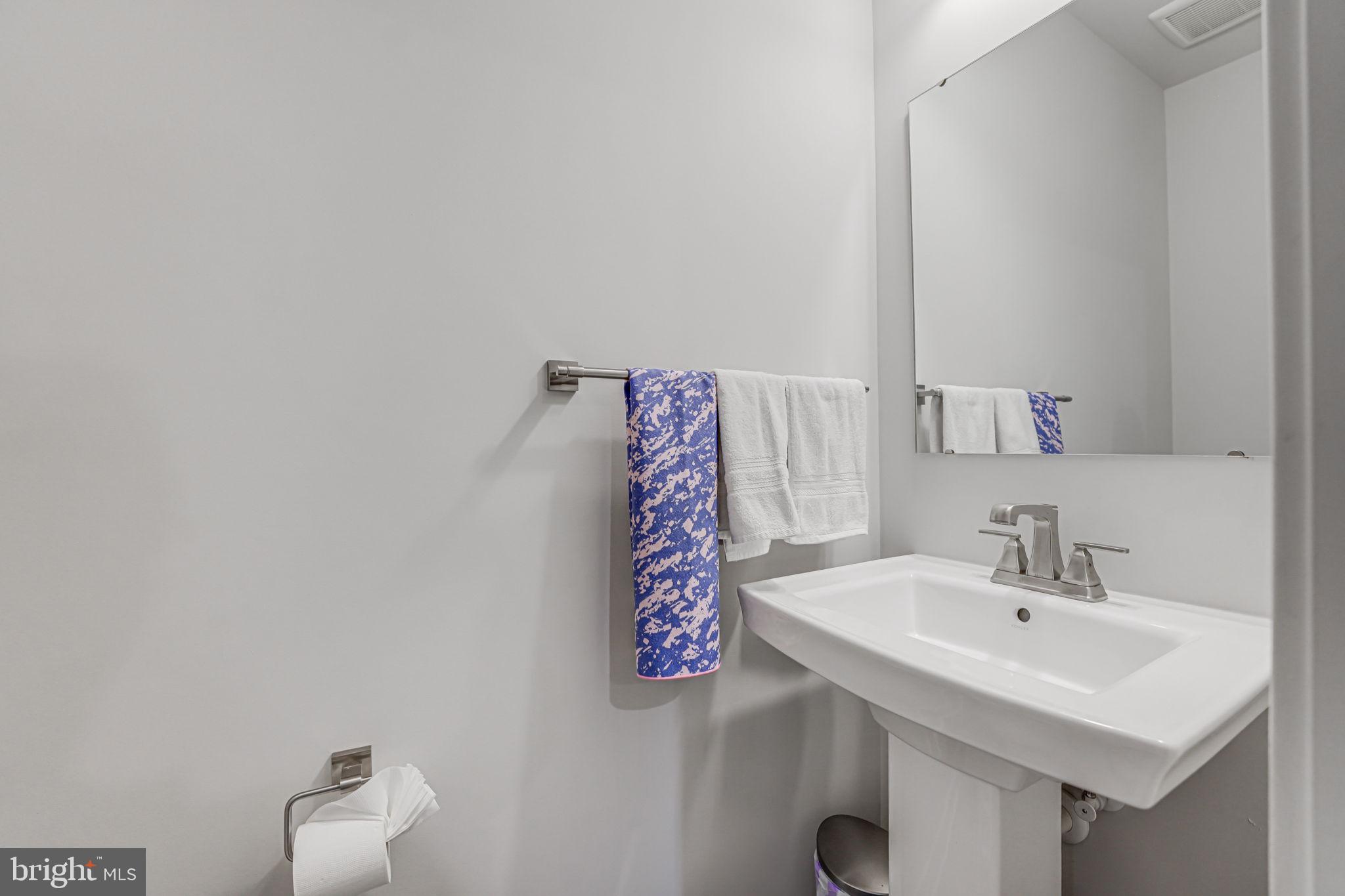 ARCOLA TOWN CENTER - Residential