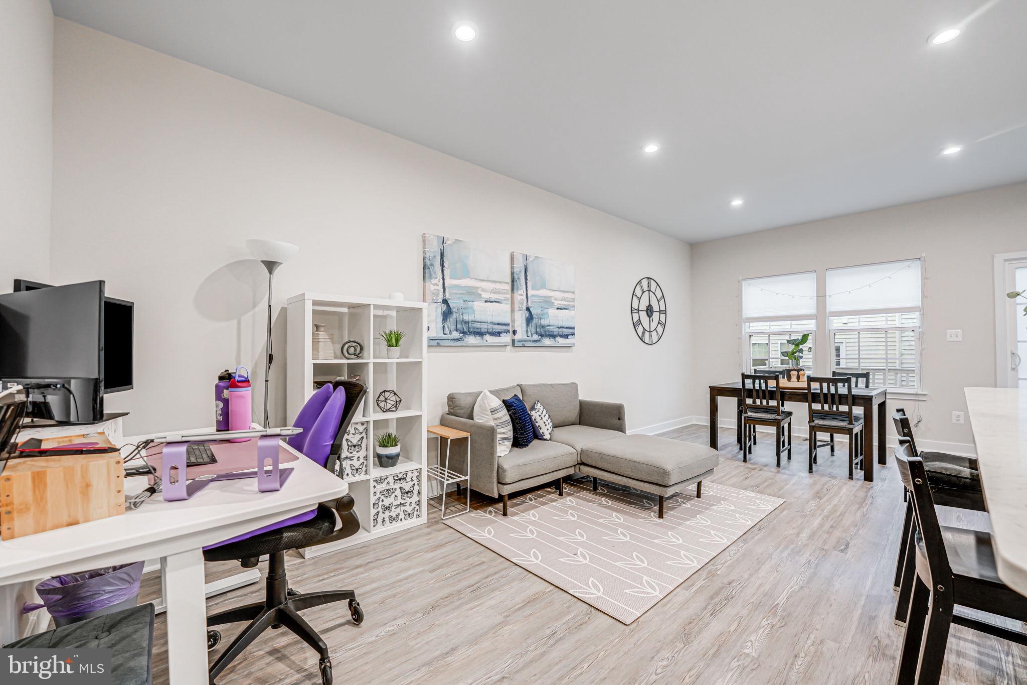 ARCOLA TOWN CENTER - Residential