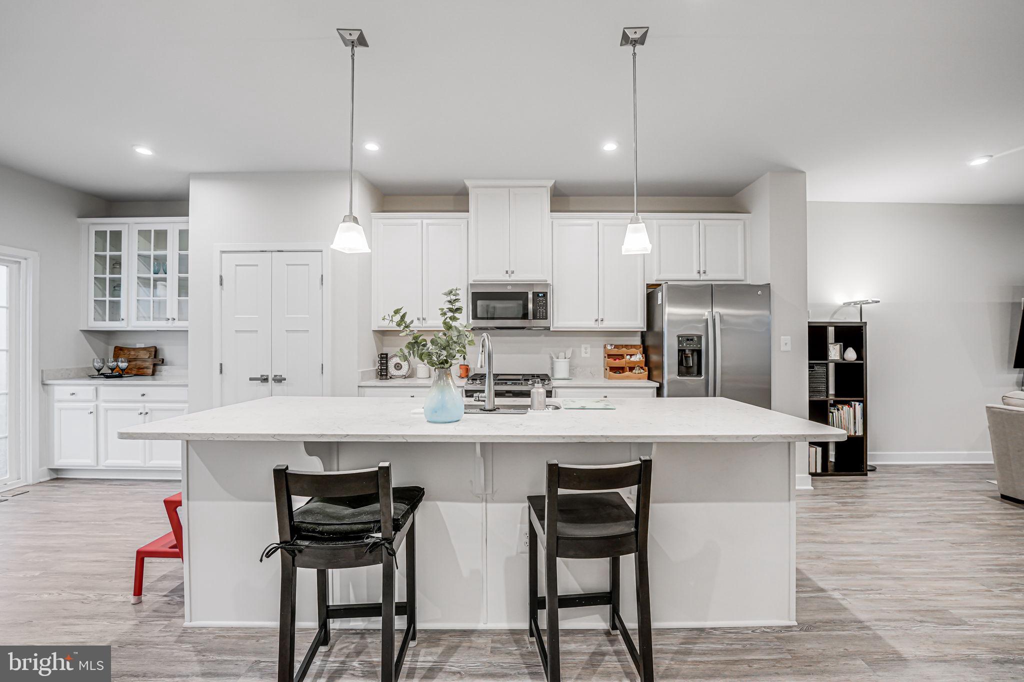 ARCOLA TOWN CENTER - Residential