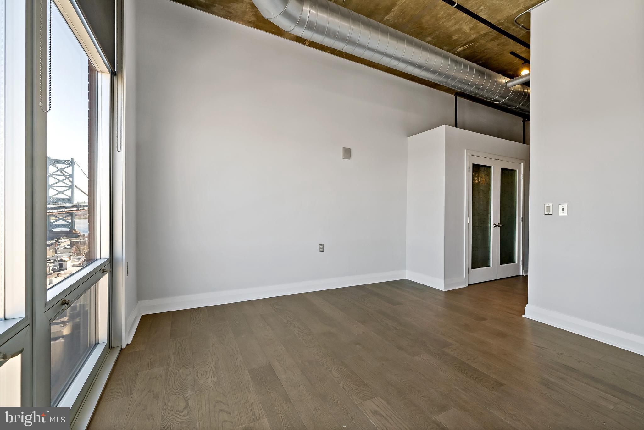 OLD CITY - Residential