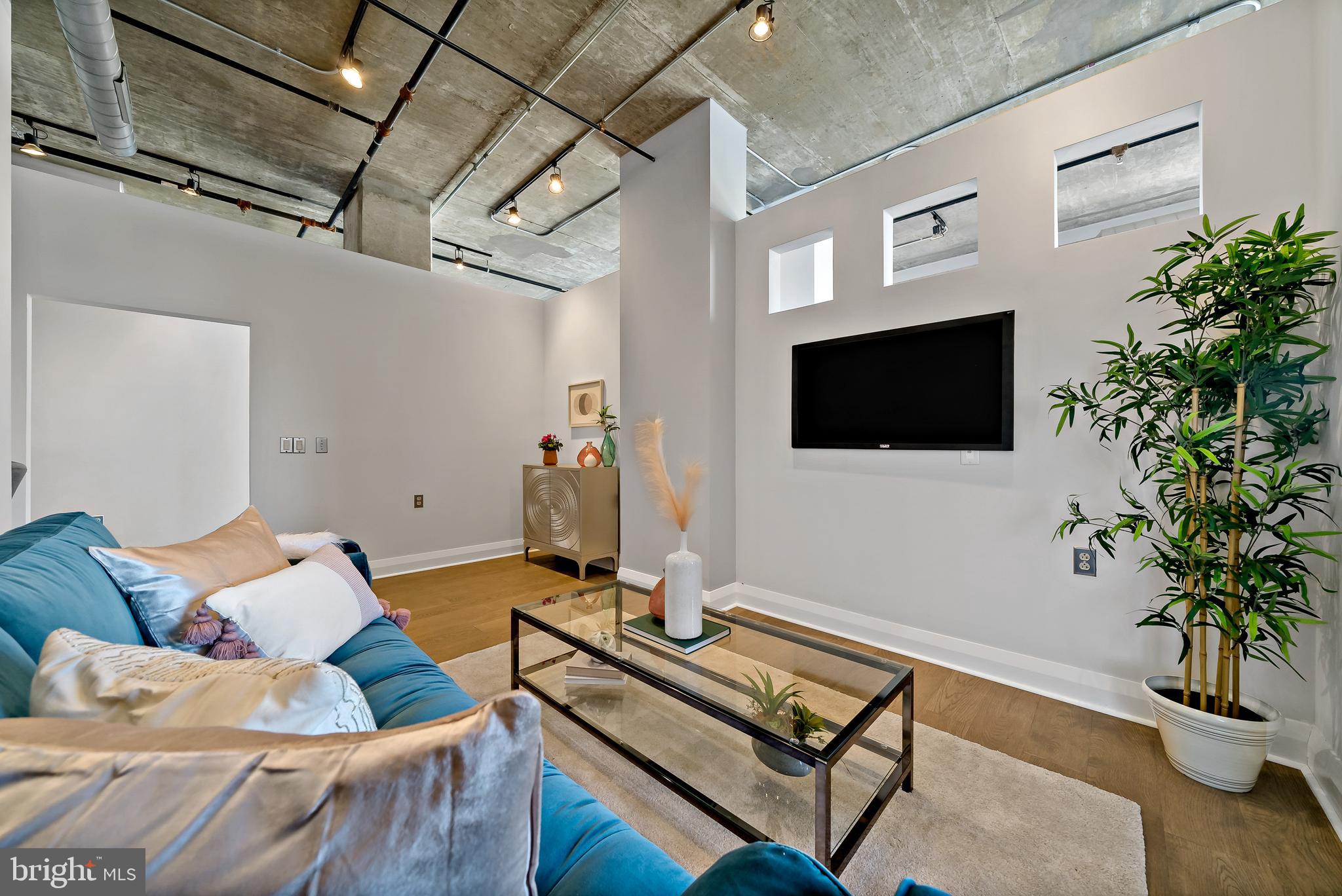 OLD CITY - Residential