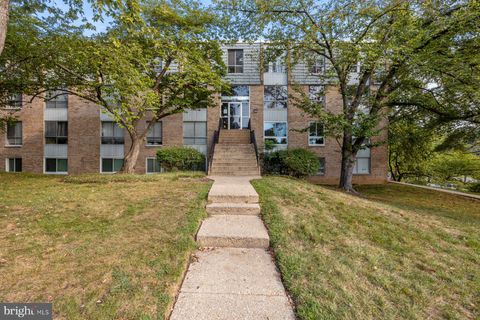 Photo of 3946 Bel Pre Road #3946-6, SILVER SPRING, MD 20906 (MLS # MDMC2200736)