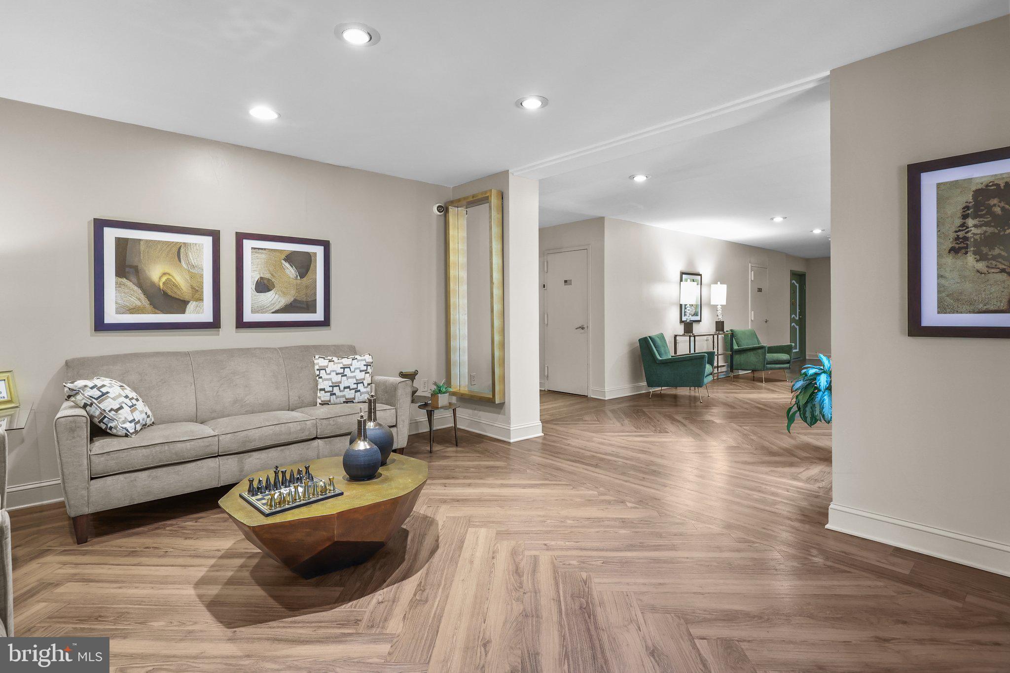 HILL HOUSE - Residential