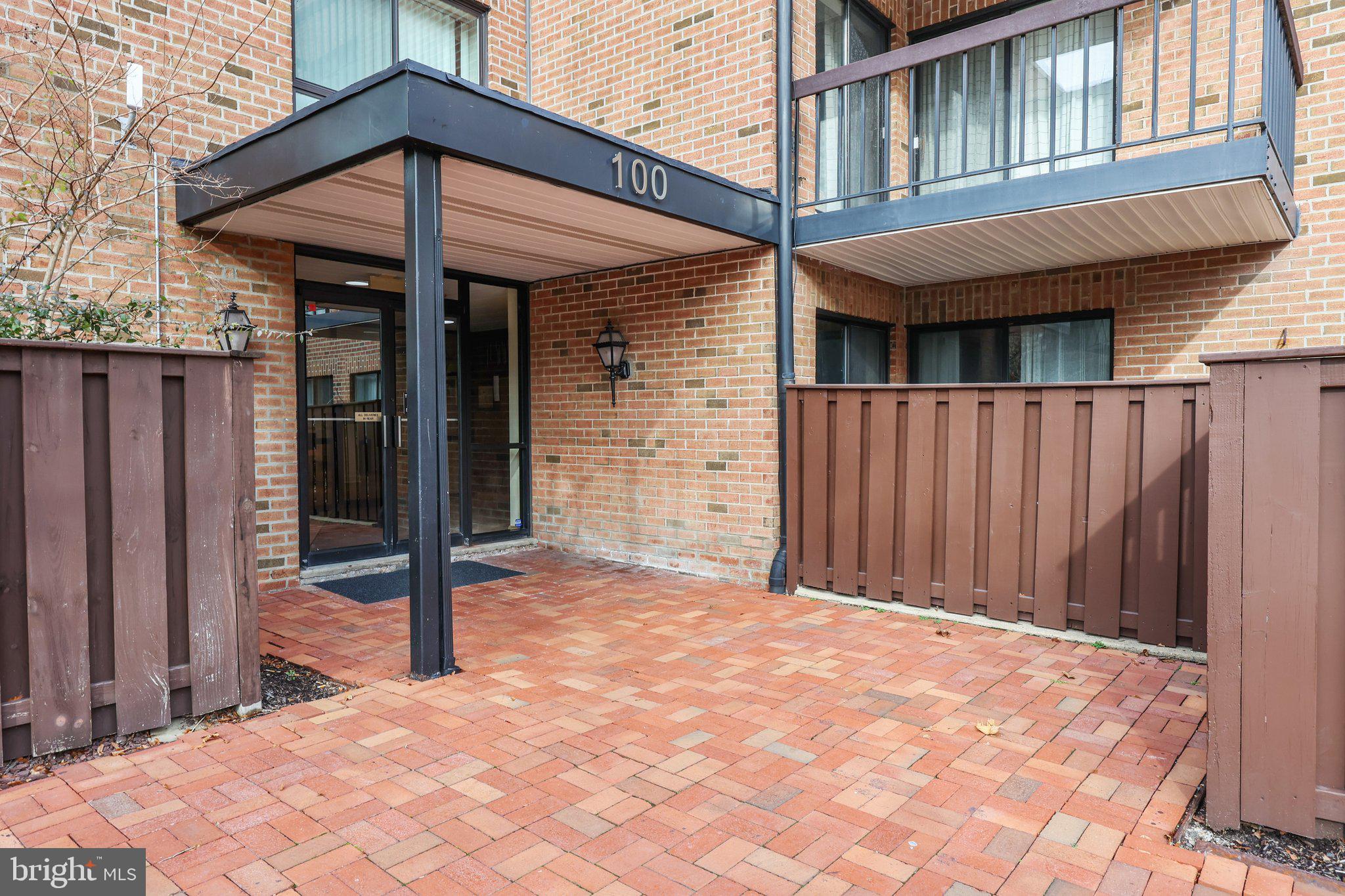 HILL HOUSE - Residential