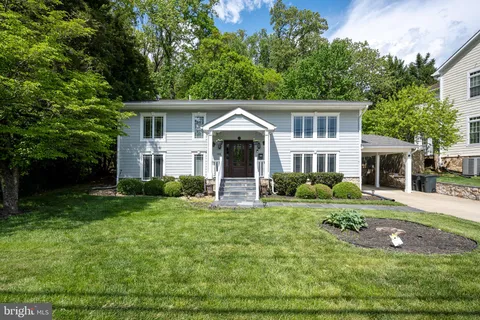 1016 Cottage Street SW, Vienna, VA MLS: VAFX2237502
