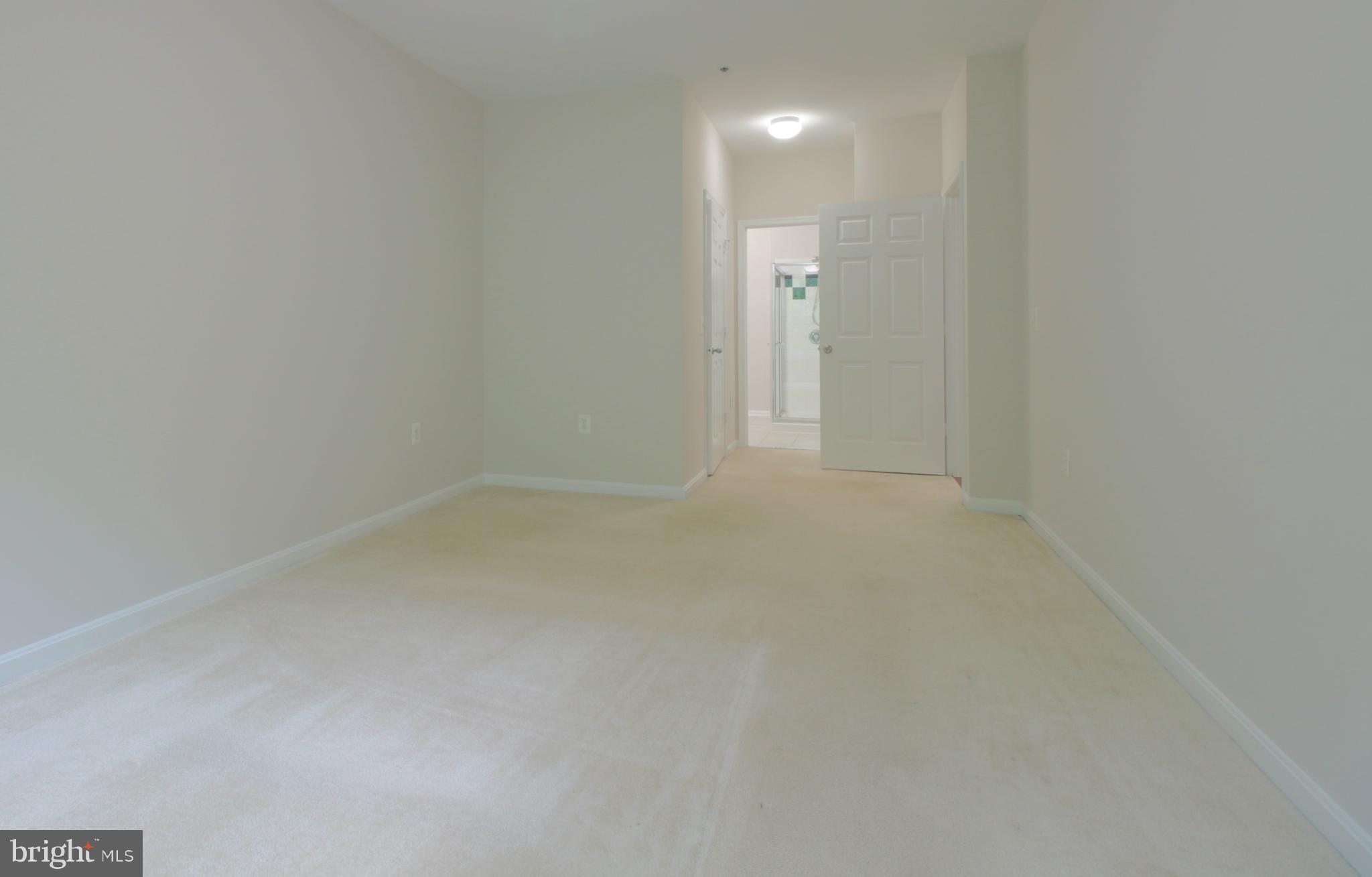 MARQUIS AT VIENNA STATION - Residential