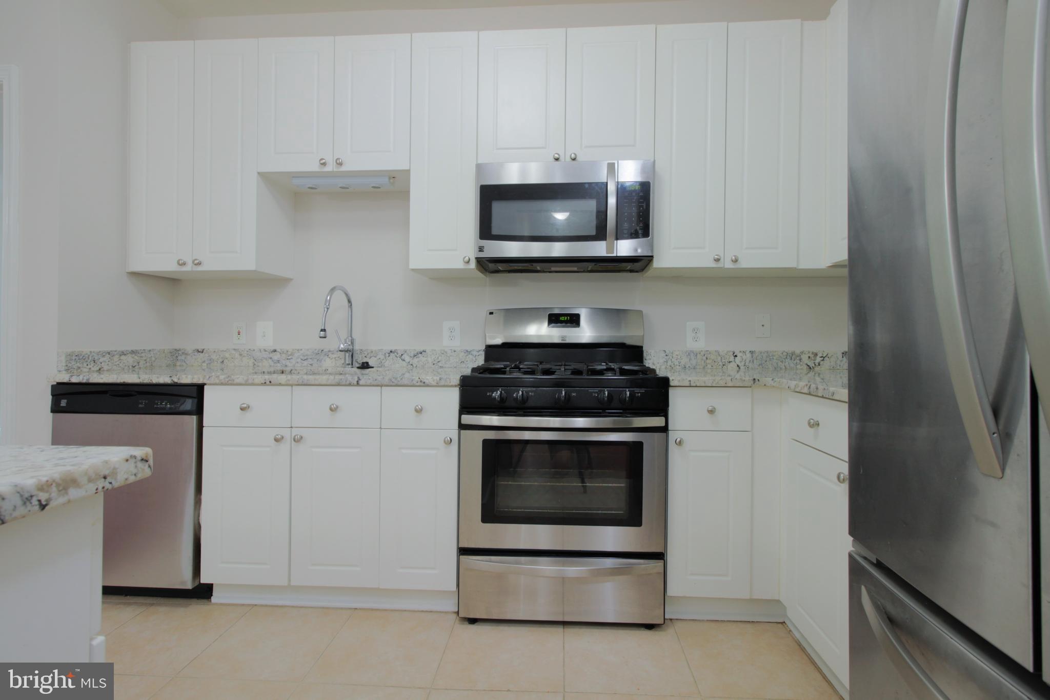 MARQUIS AT VIENNA STATION - Residential