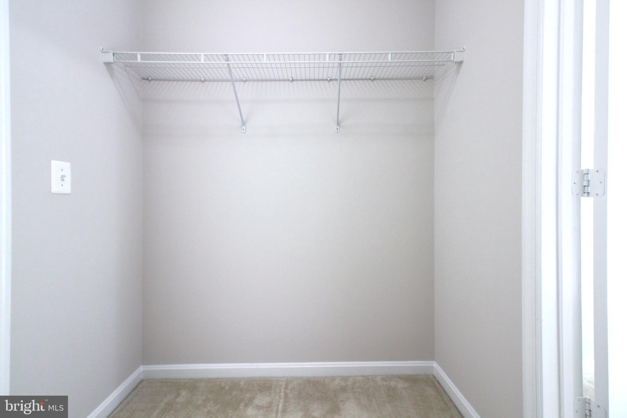 MARQUIS AT VIENNA STATION - Residential