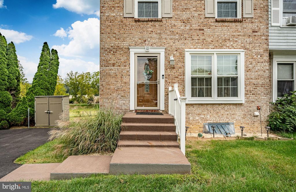 Photo of 10 Courtney Lane, THORNDALE, PA 19372 (MLS # PACT2109724)