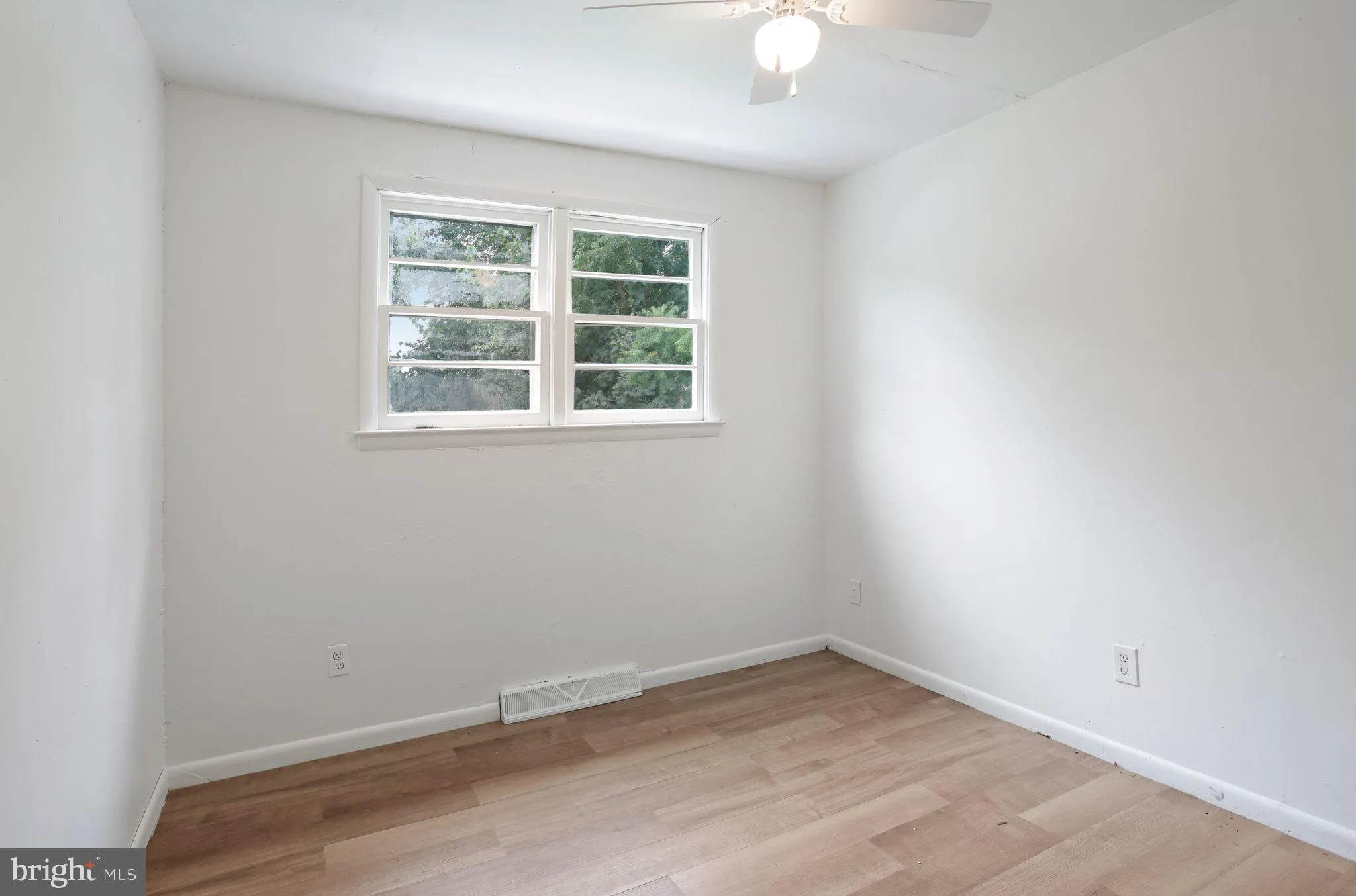 Millville, New Jersey 08332, United States, 3 Bedrooms Bedrooms, ,1 BathroomBathrooms,Residential,Coming Soon,10425