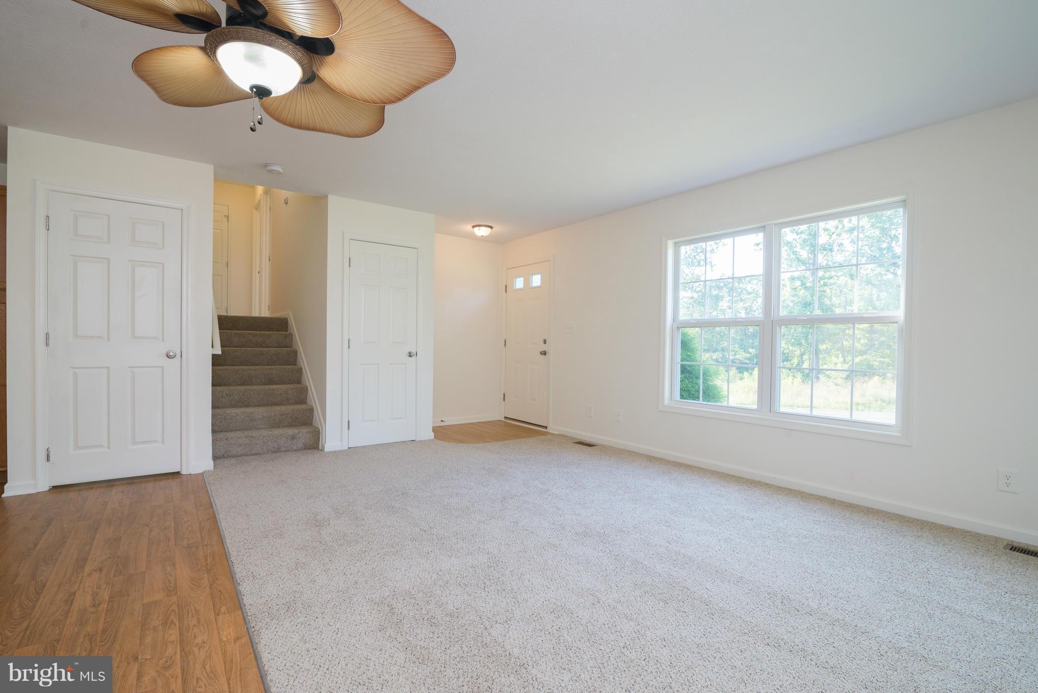 MIDDLE CREEK MANOR - Residential