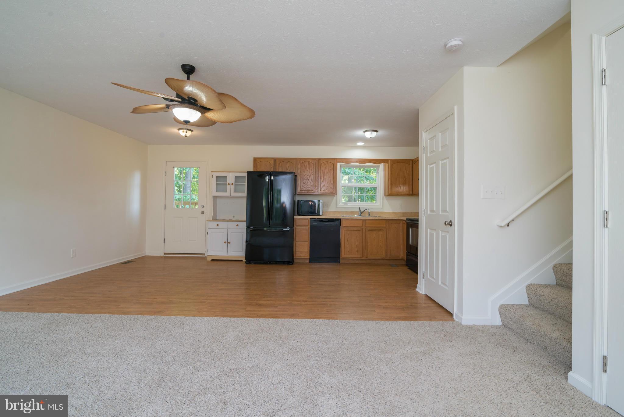 MIDDLE CREEK MANOR - Residential