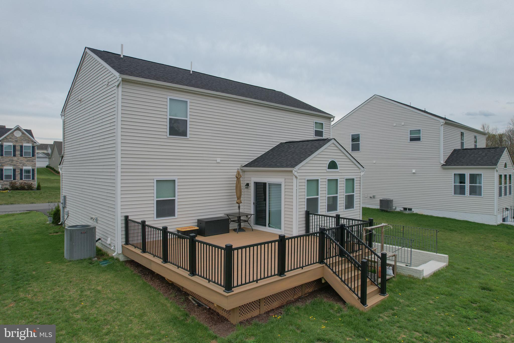 STONEY RIDGE - Residential