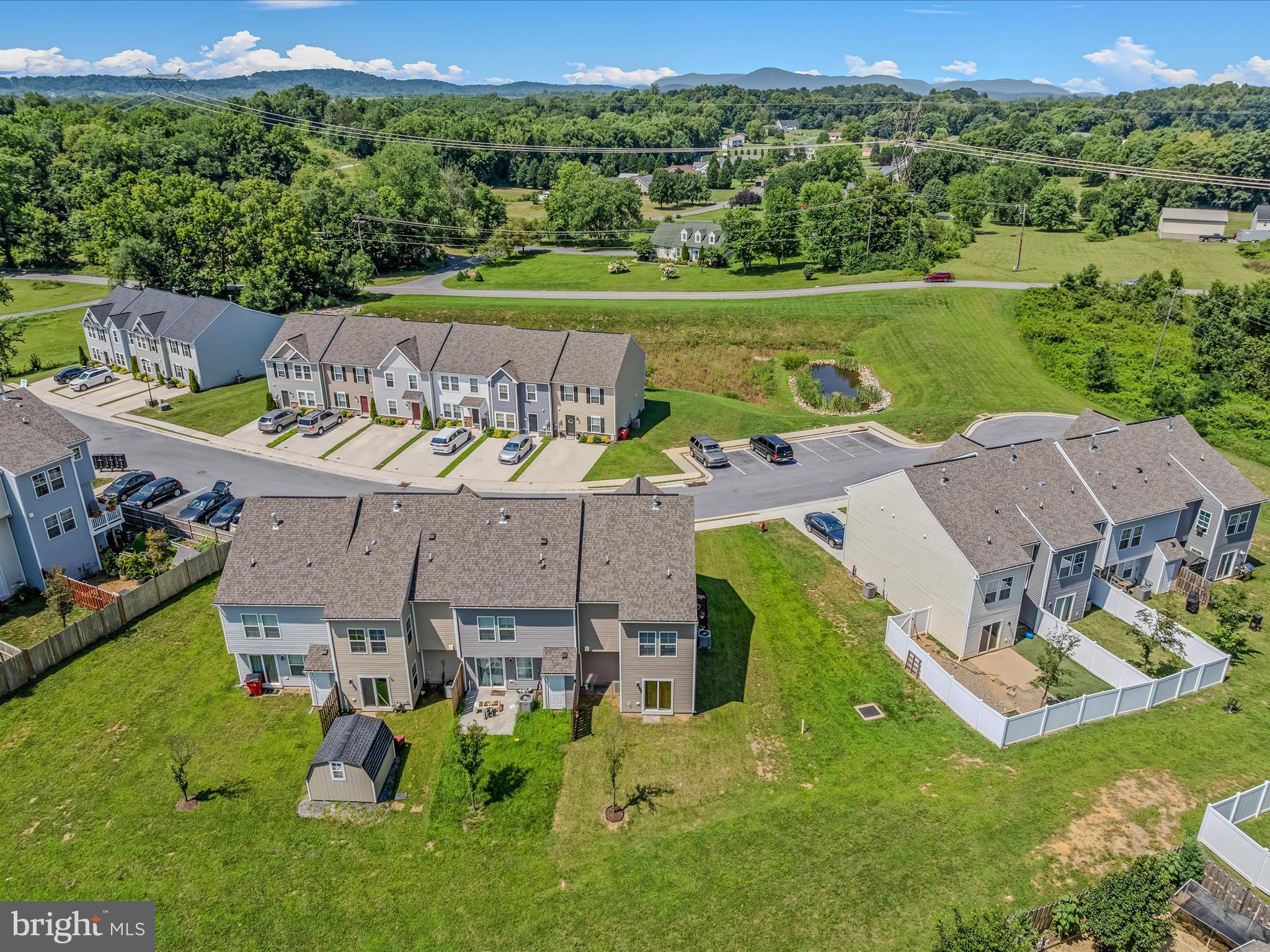 ARCHERS ROCK - Residential