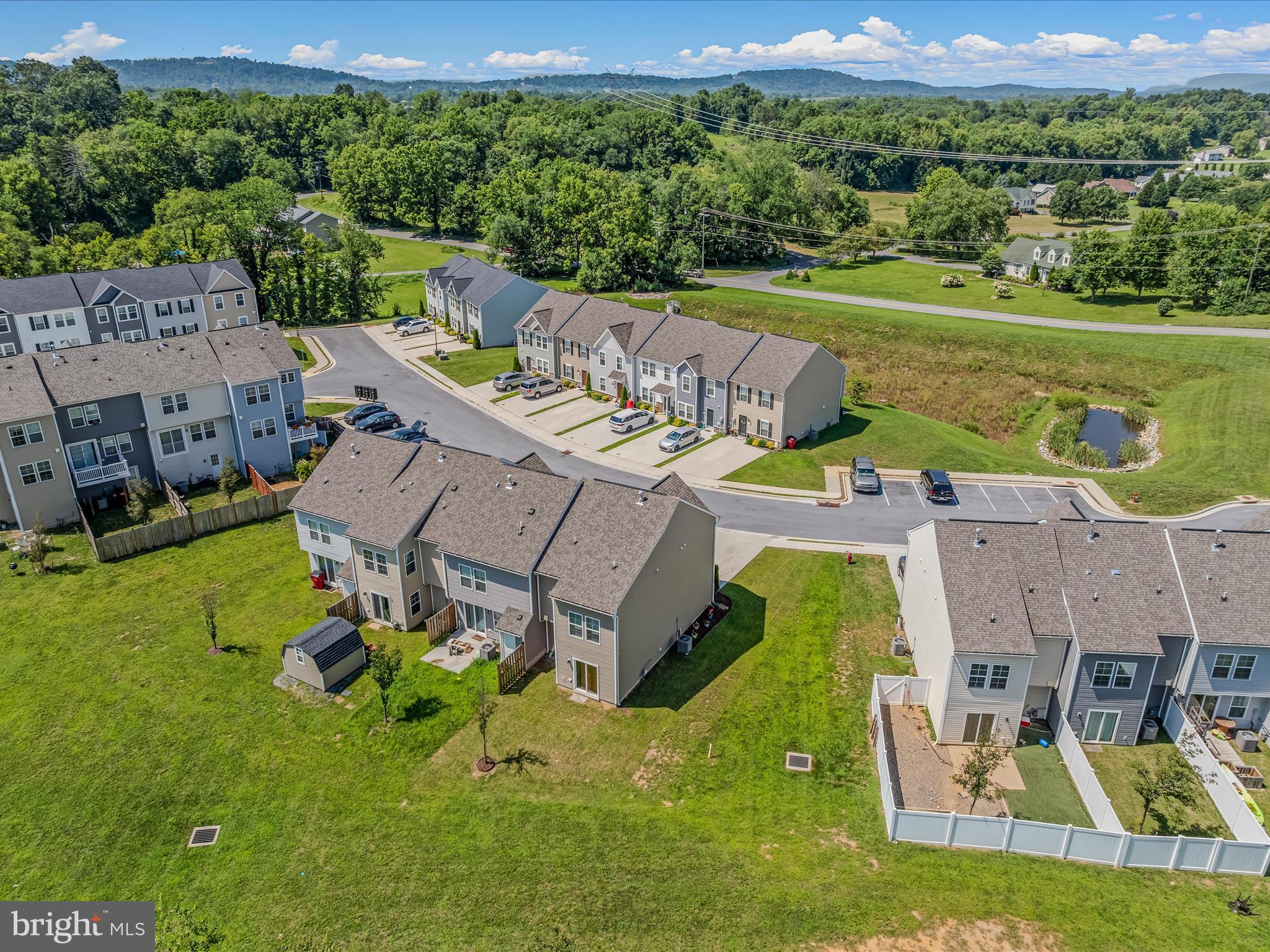 ARCHERS ROCK - Residential