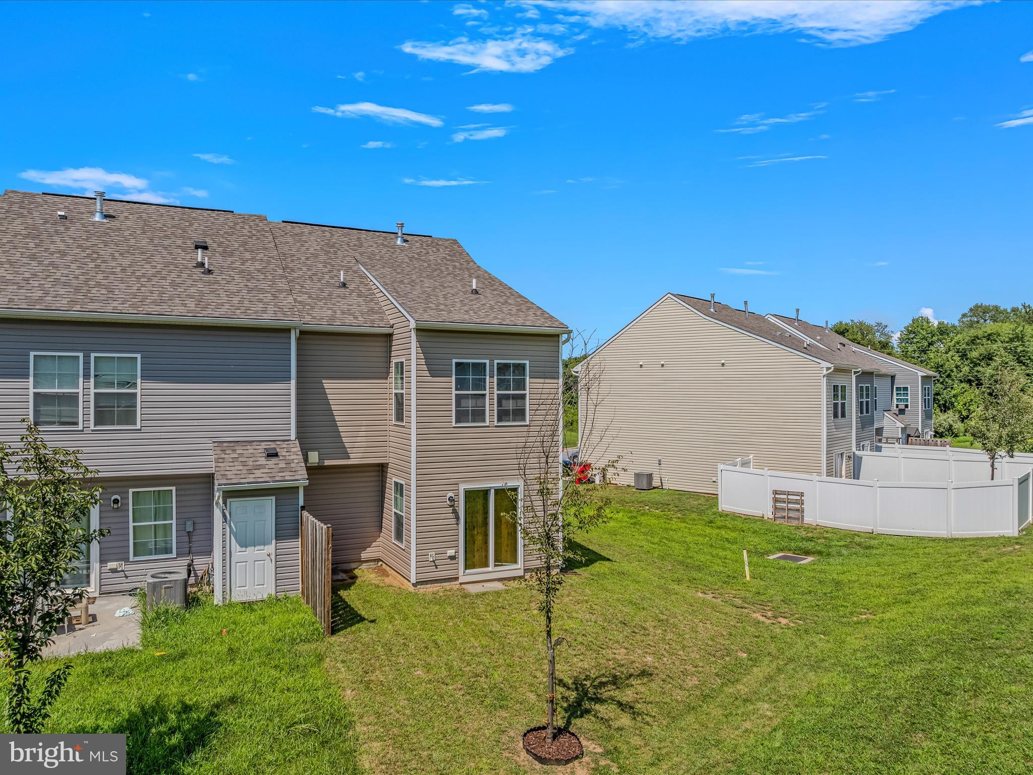 ARCHERS ROCK - Residential