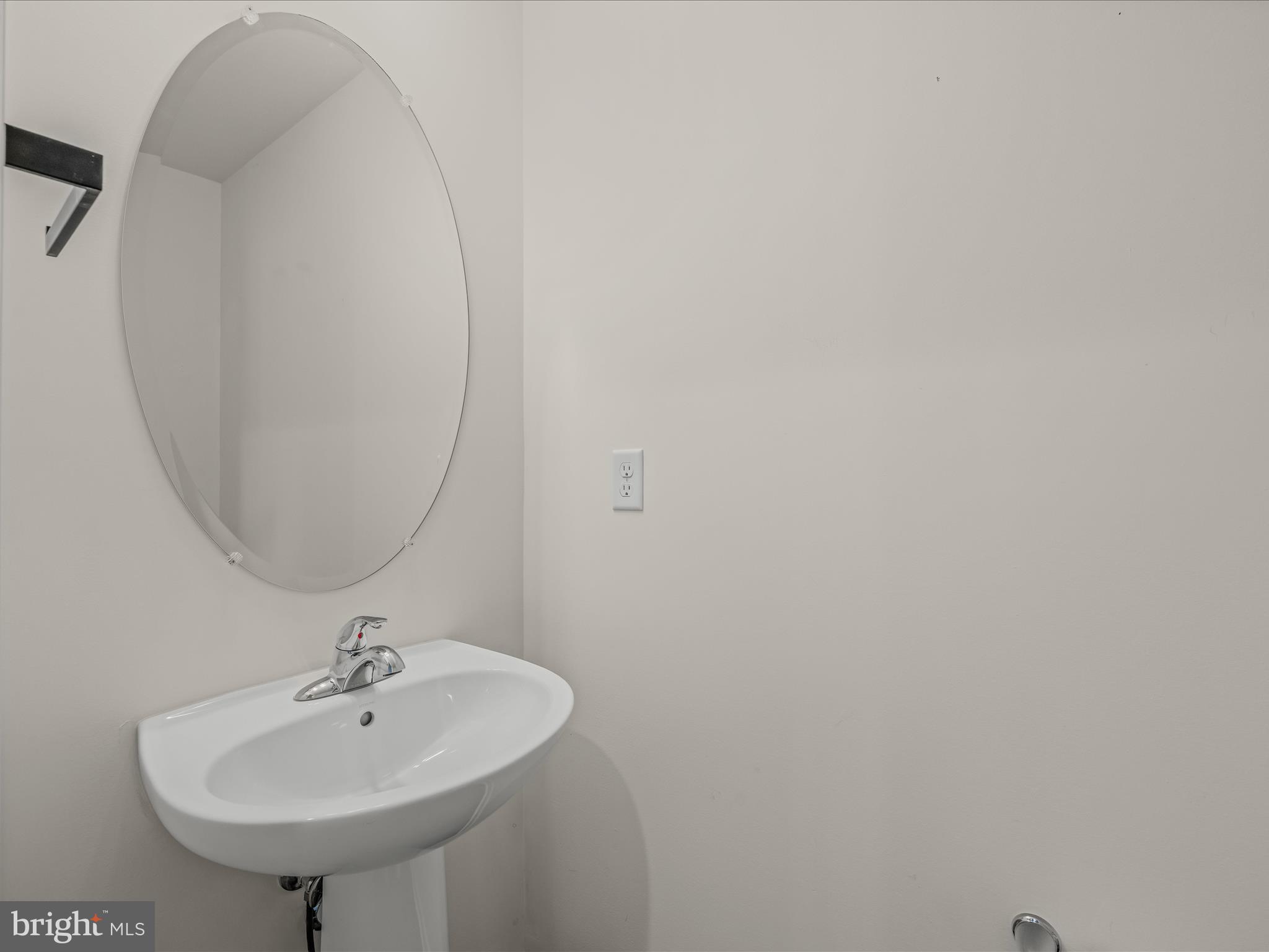 ARCHERS ROCK - Residential