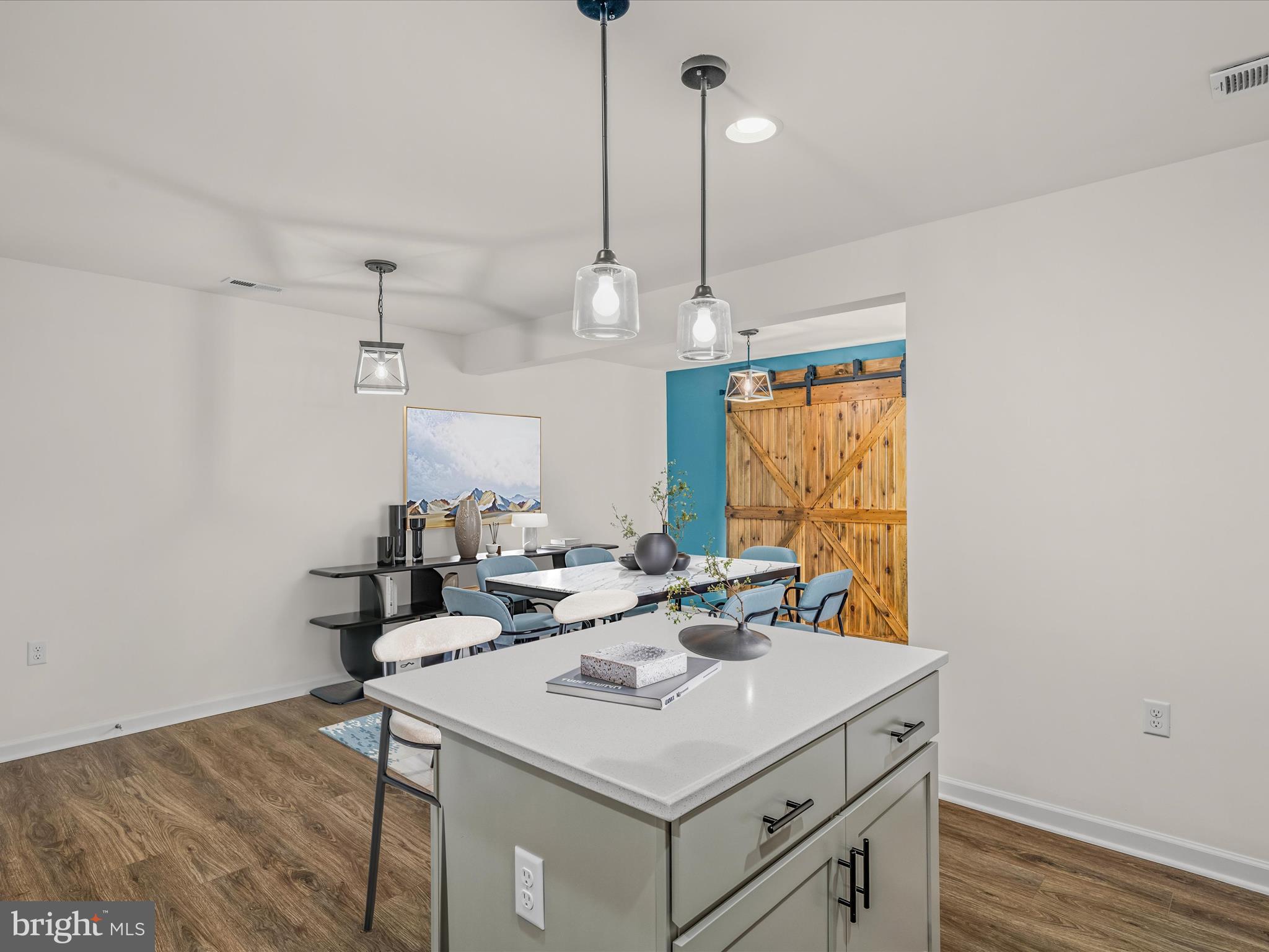 ARCHERS ROCK - Residential