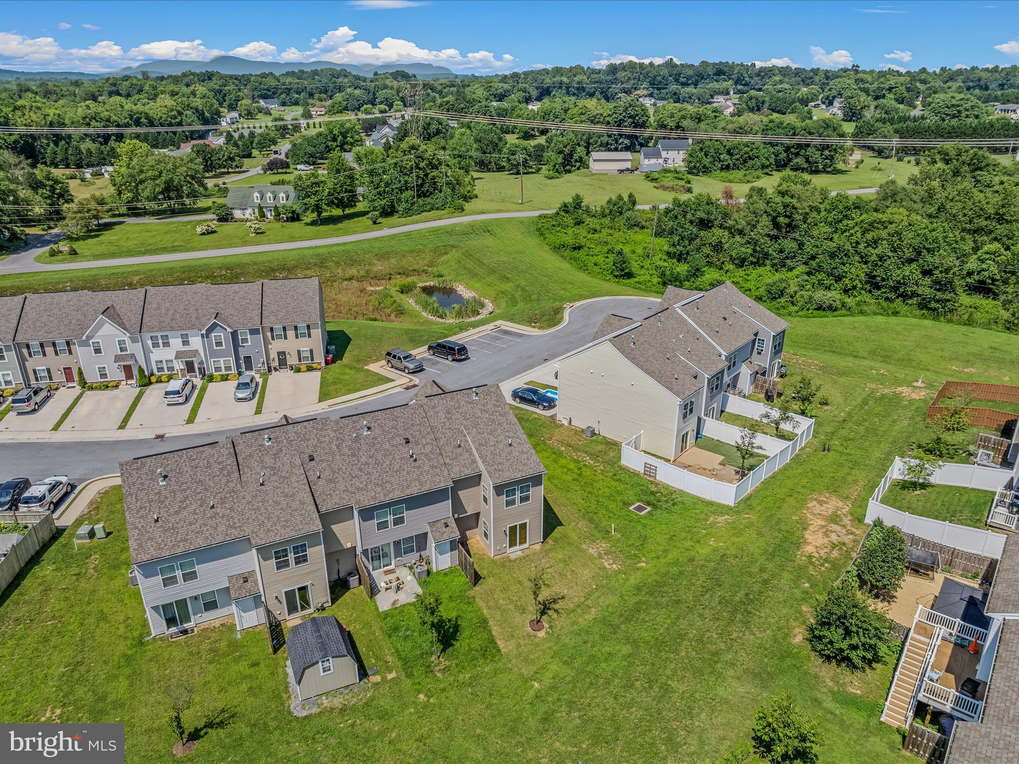 ARCHERS ROCK - Residential