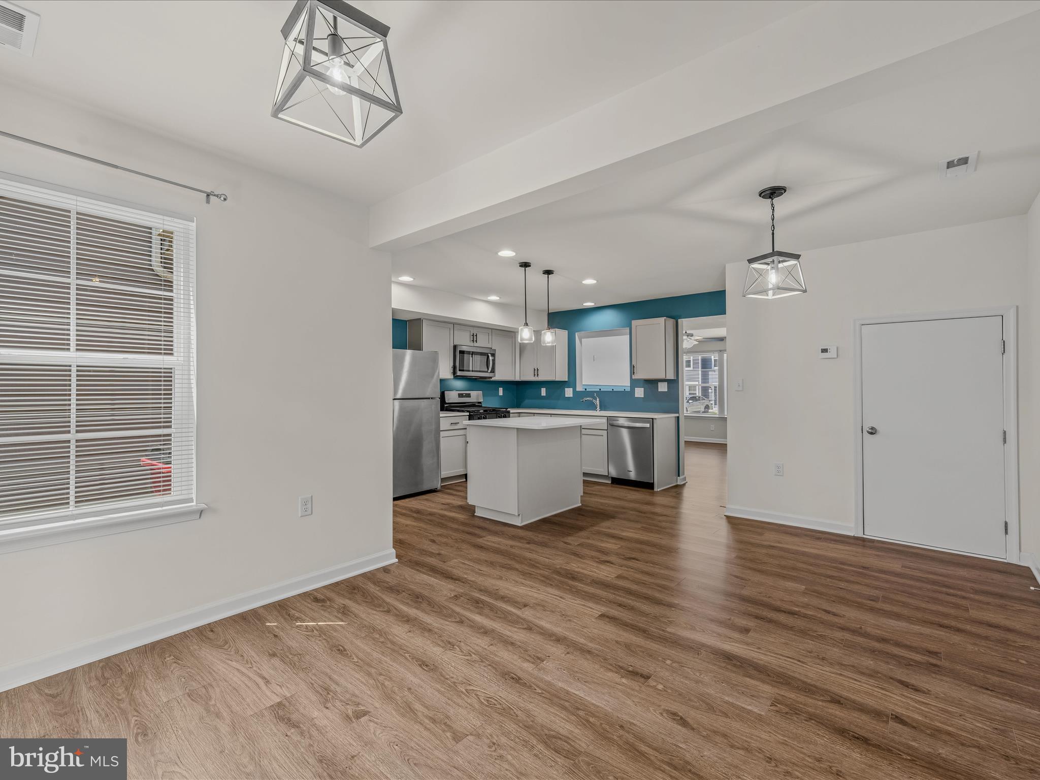 ARCHERS ROCK - Residential