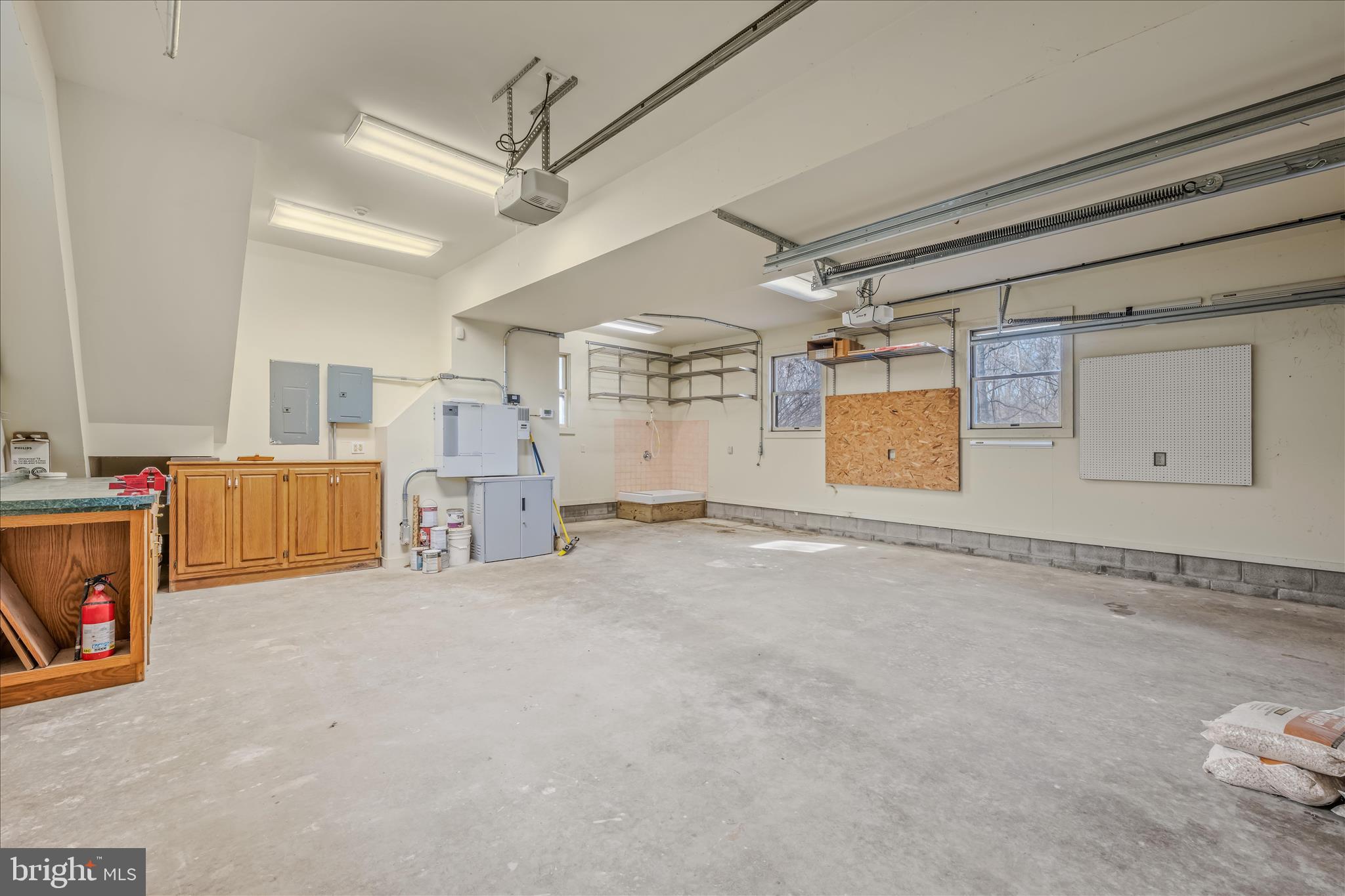 MOUNTAIN RIVER RETREAT - Residential