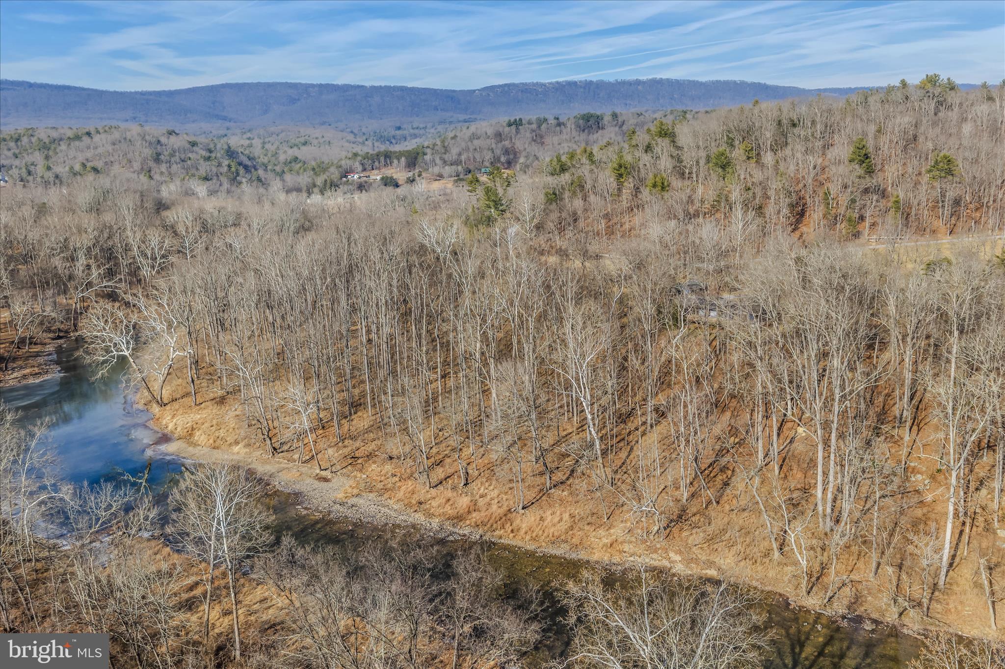 MOUNTAIN RIVER RETREAT - Residential