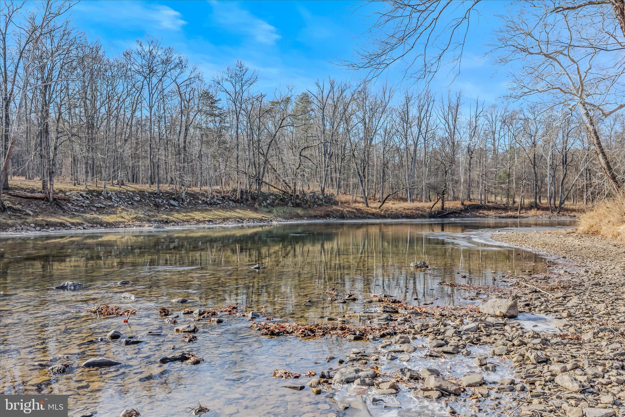 MOUNTAIN RIVER RETREAT - Residential
