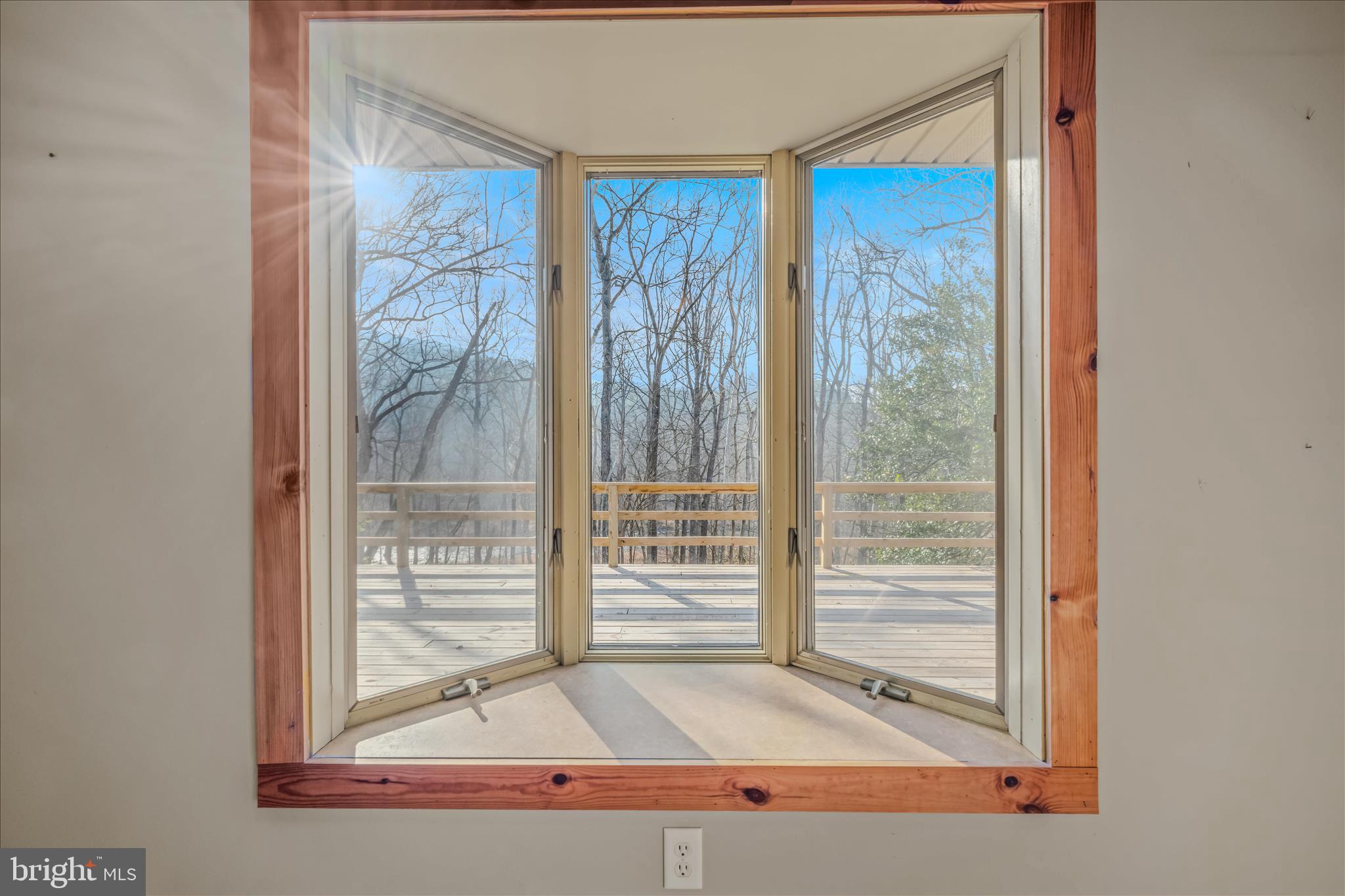 MOUNTAIN RIVER RETREAT - Residential