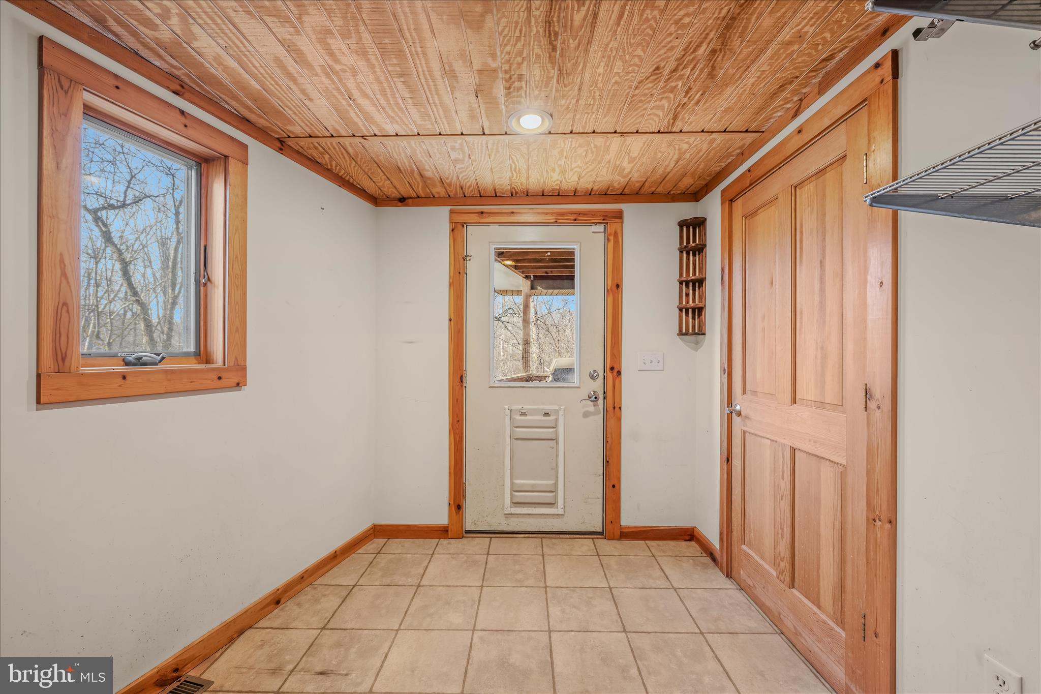 MOUNTAIN RIVER RETREAT - Residential