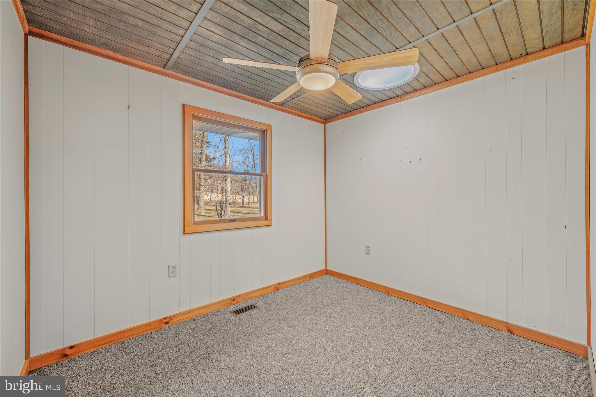 MOUNTAIN RIVER RETREAT - Residential