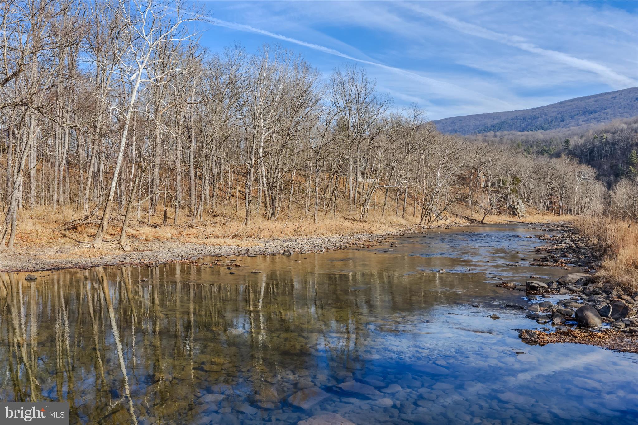 MOUNTAIN RIVER RETREAT - Residential