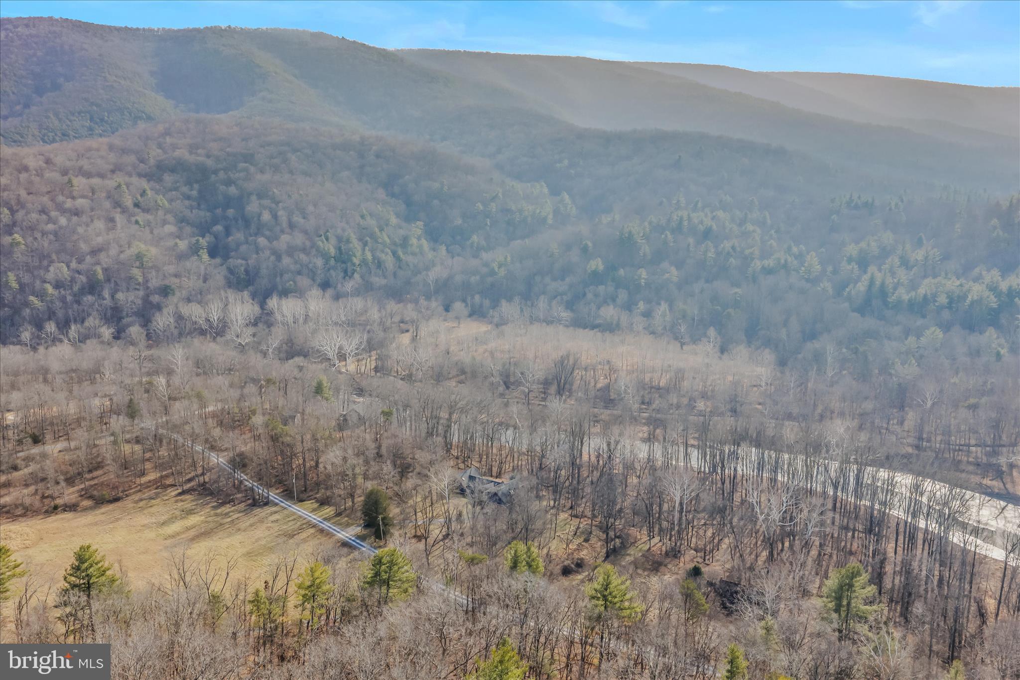 MOUNTAIN RIVER RETREAT - Residential