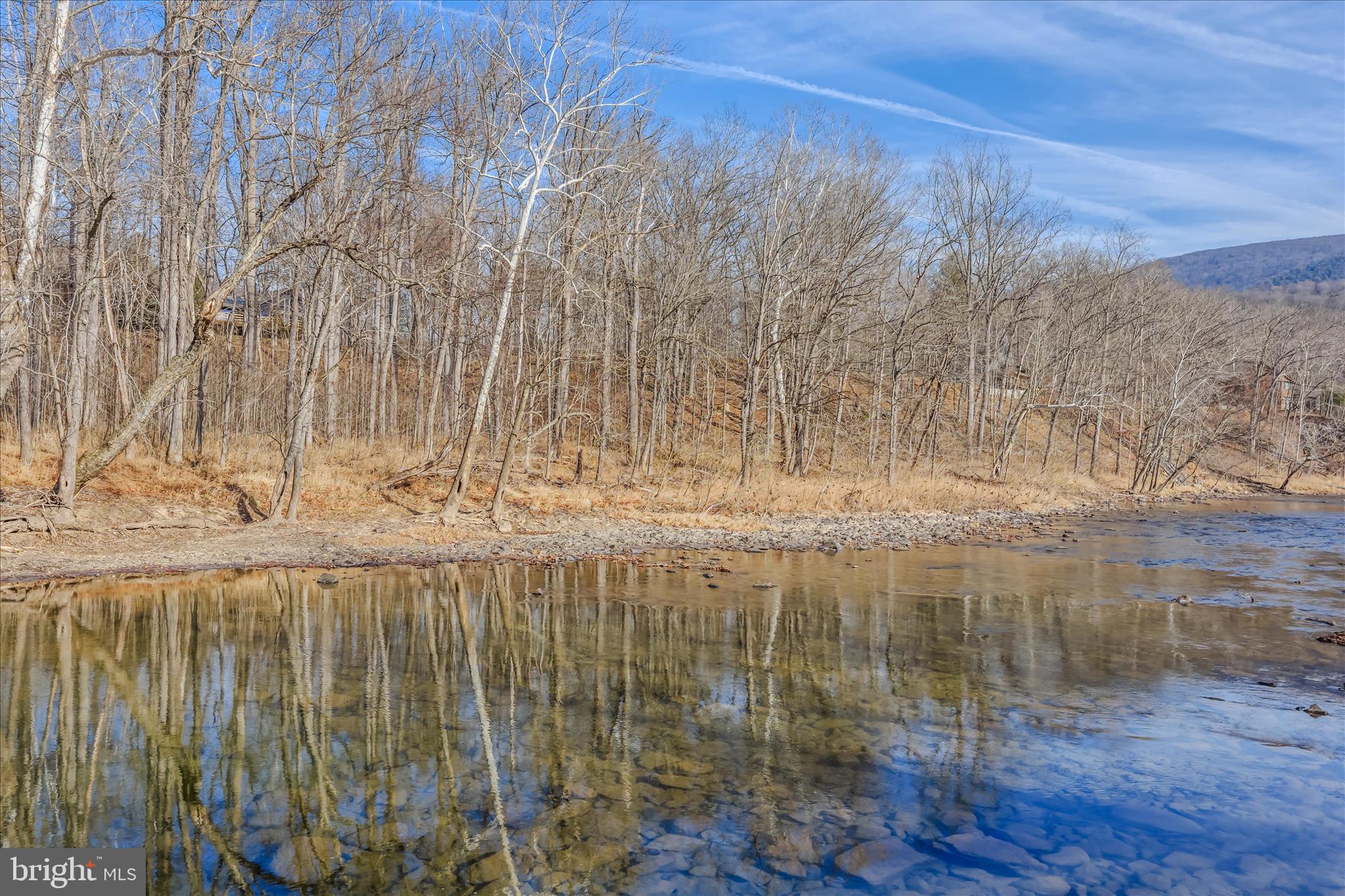 MOUNTAIN RIVER RETREAT - Residential