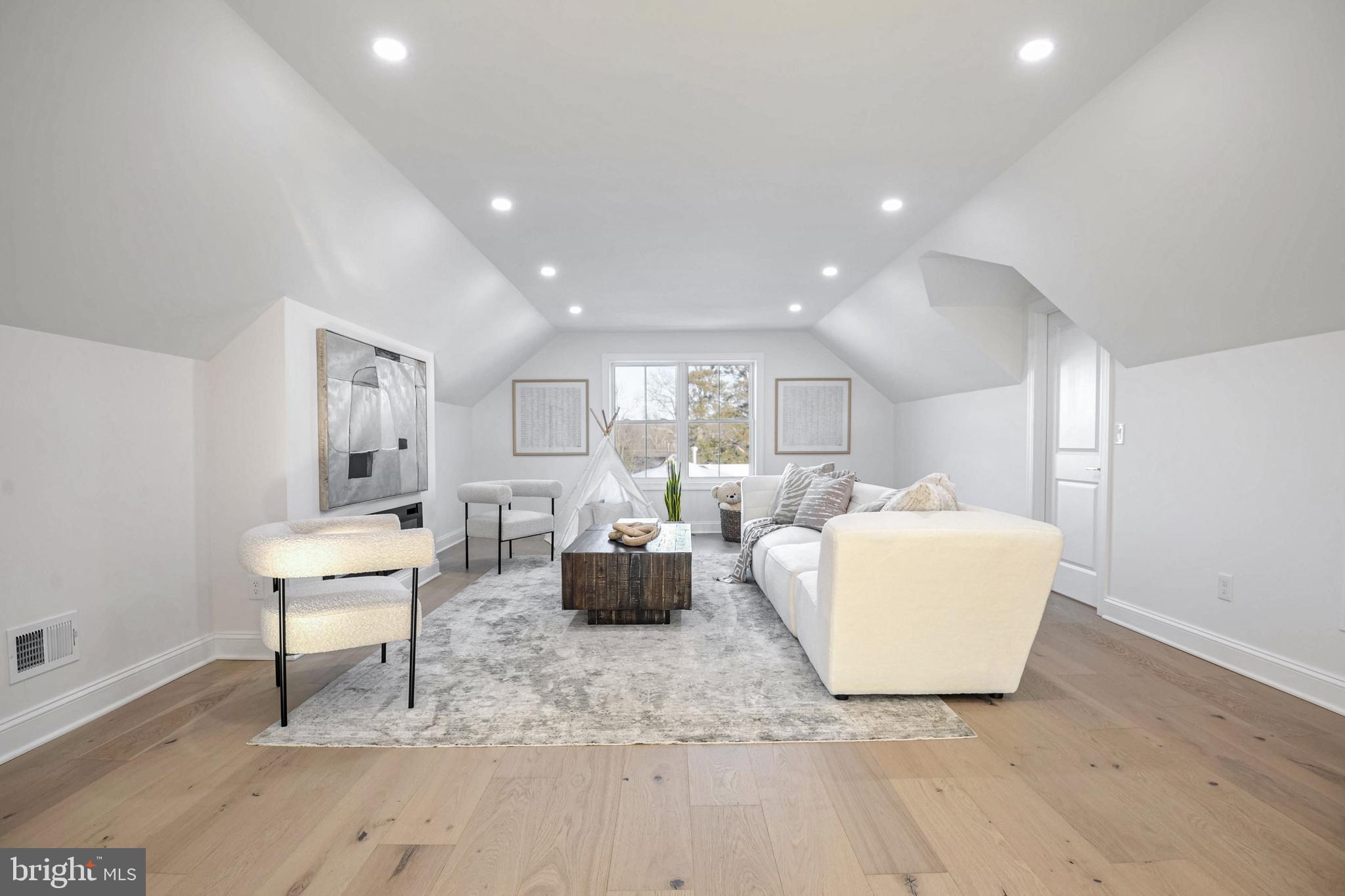 HOLLIN HALL VILLAGE - Residential