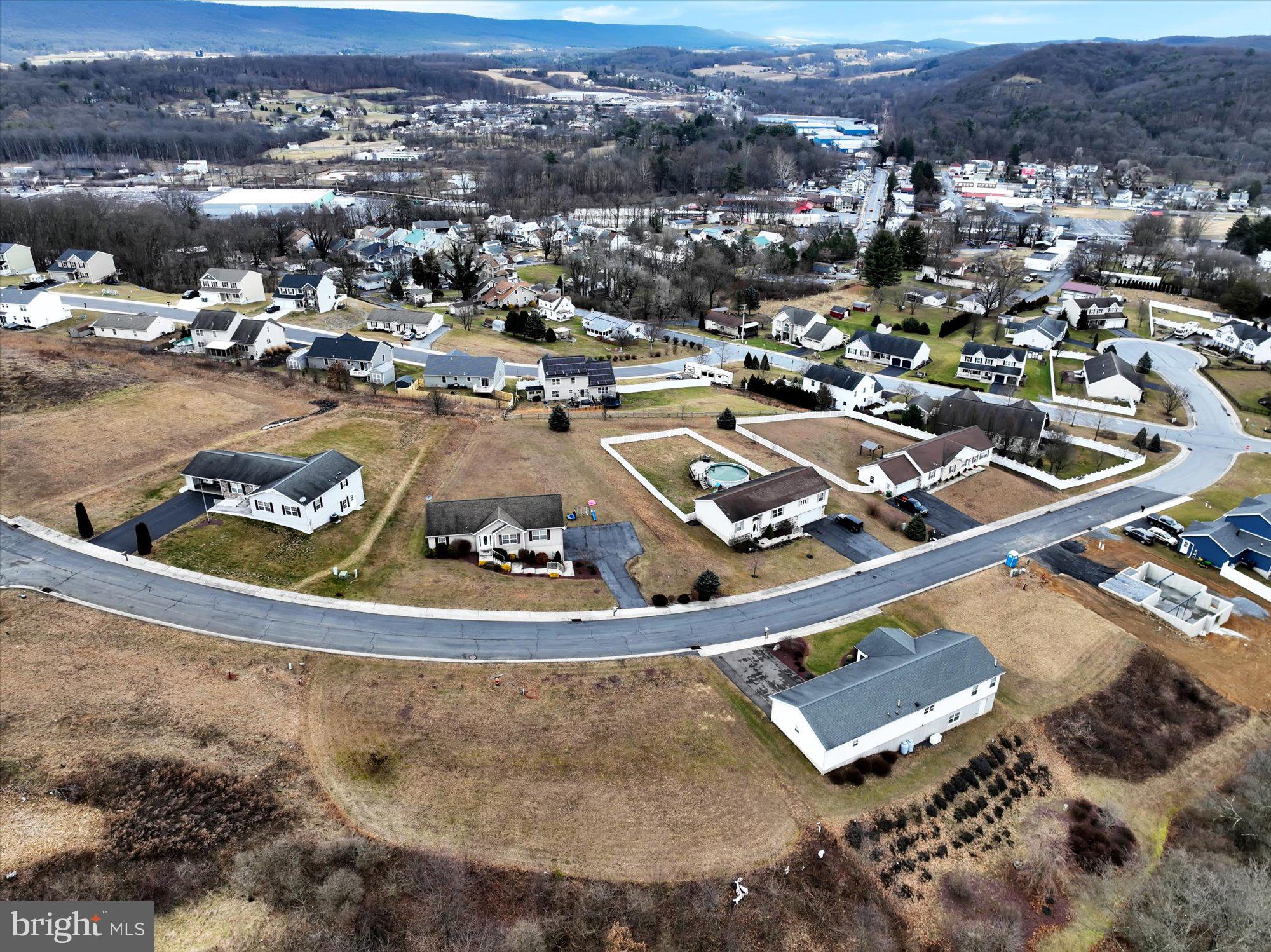 PINE VISTA ESTATES - Land