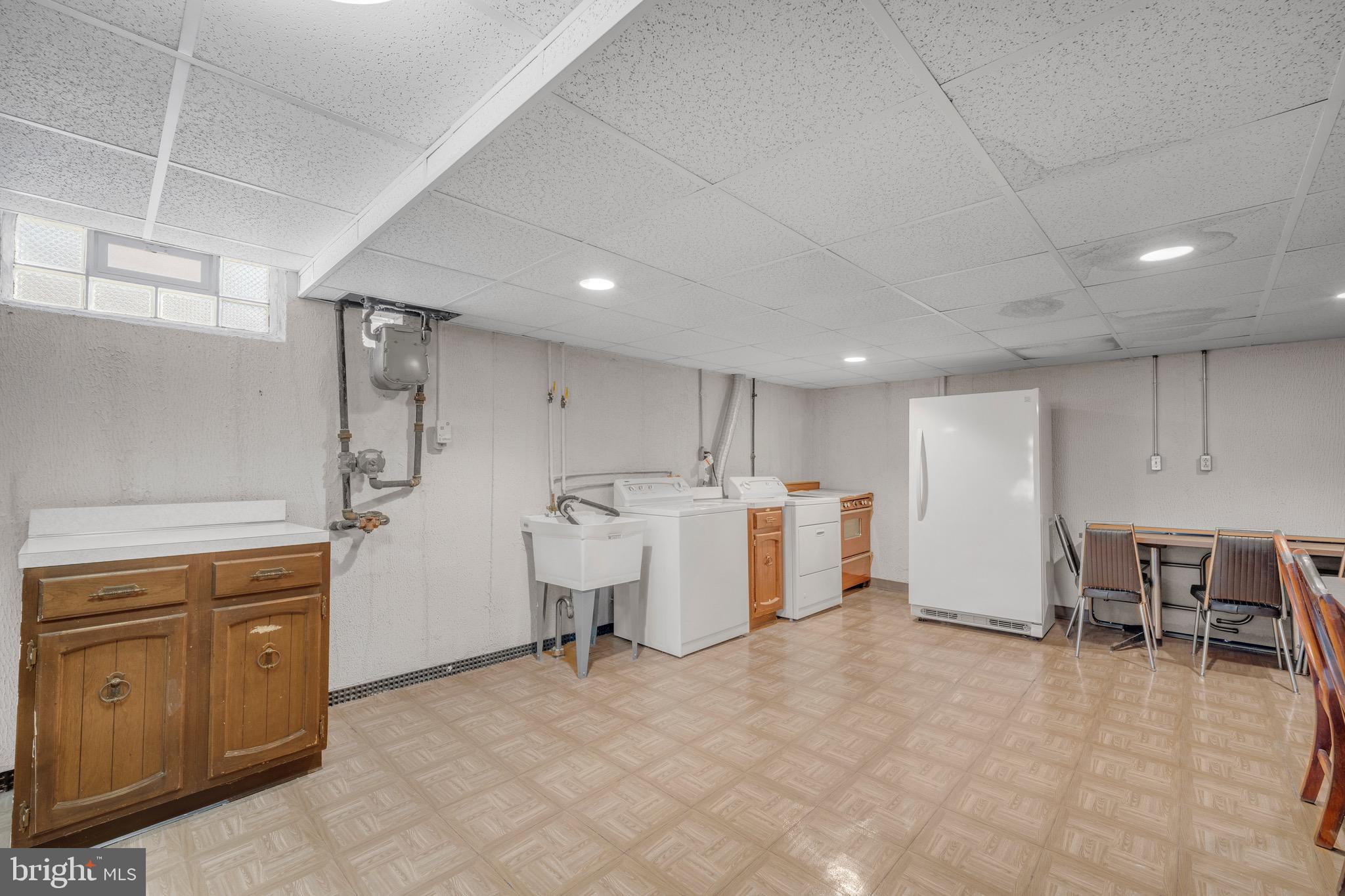 PINE VALLEY - Residential