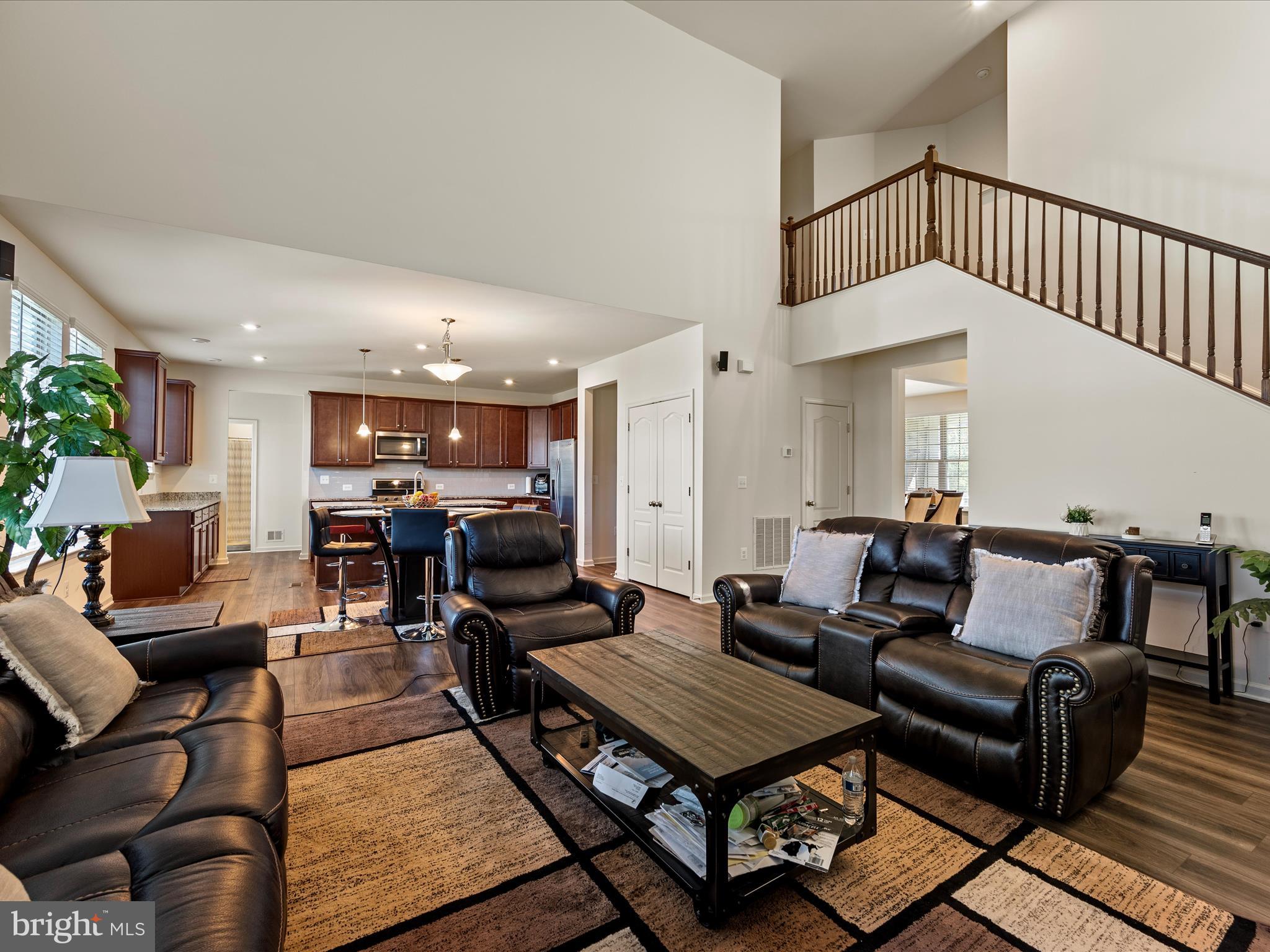 EMBREY MILL - Residential Lease