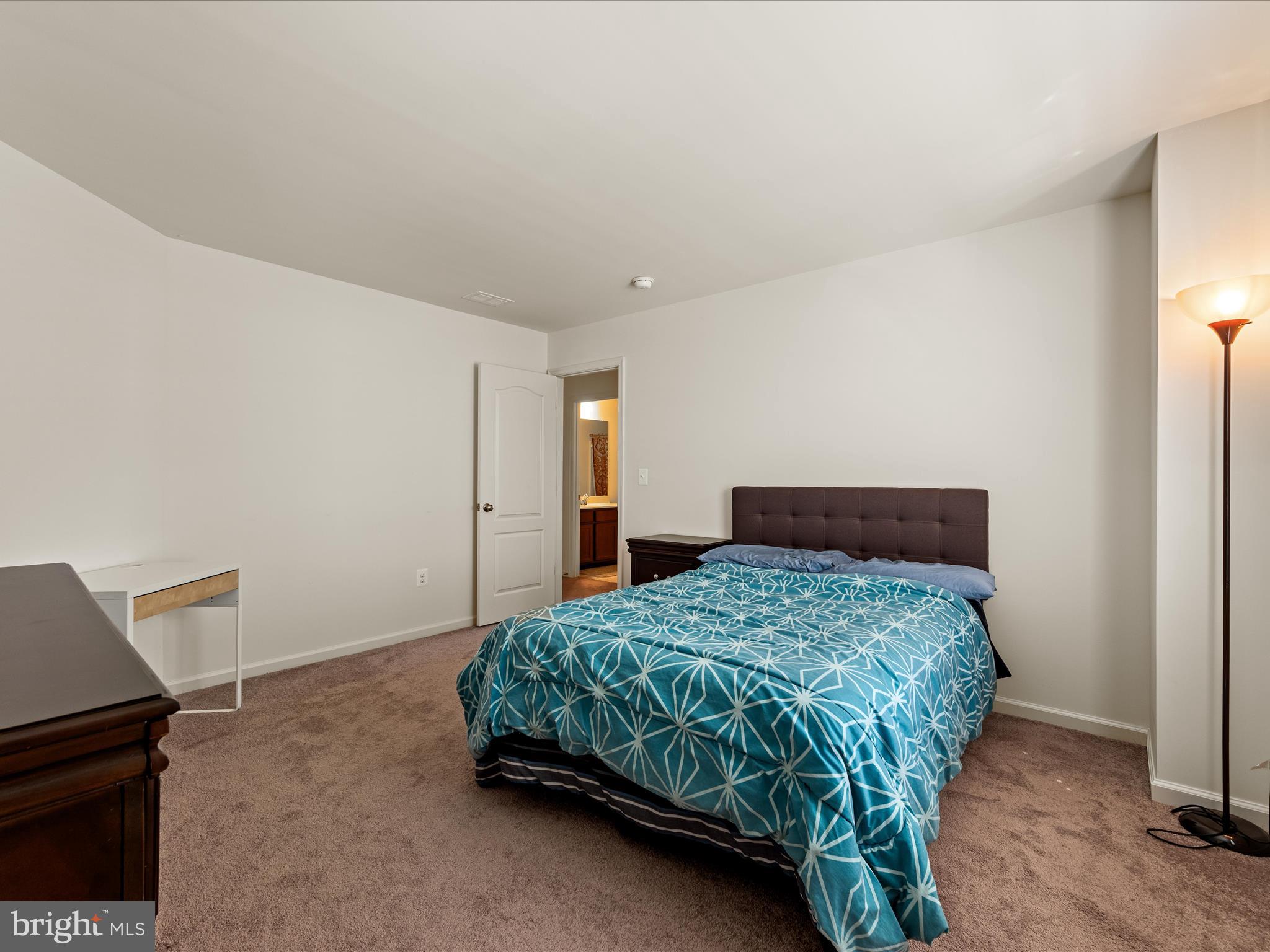 EMBREY MILL - Residential Lease