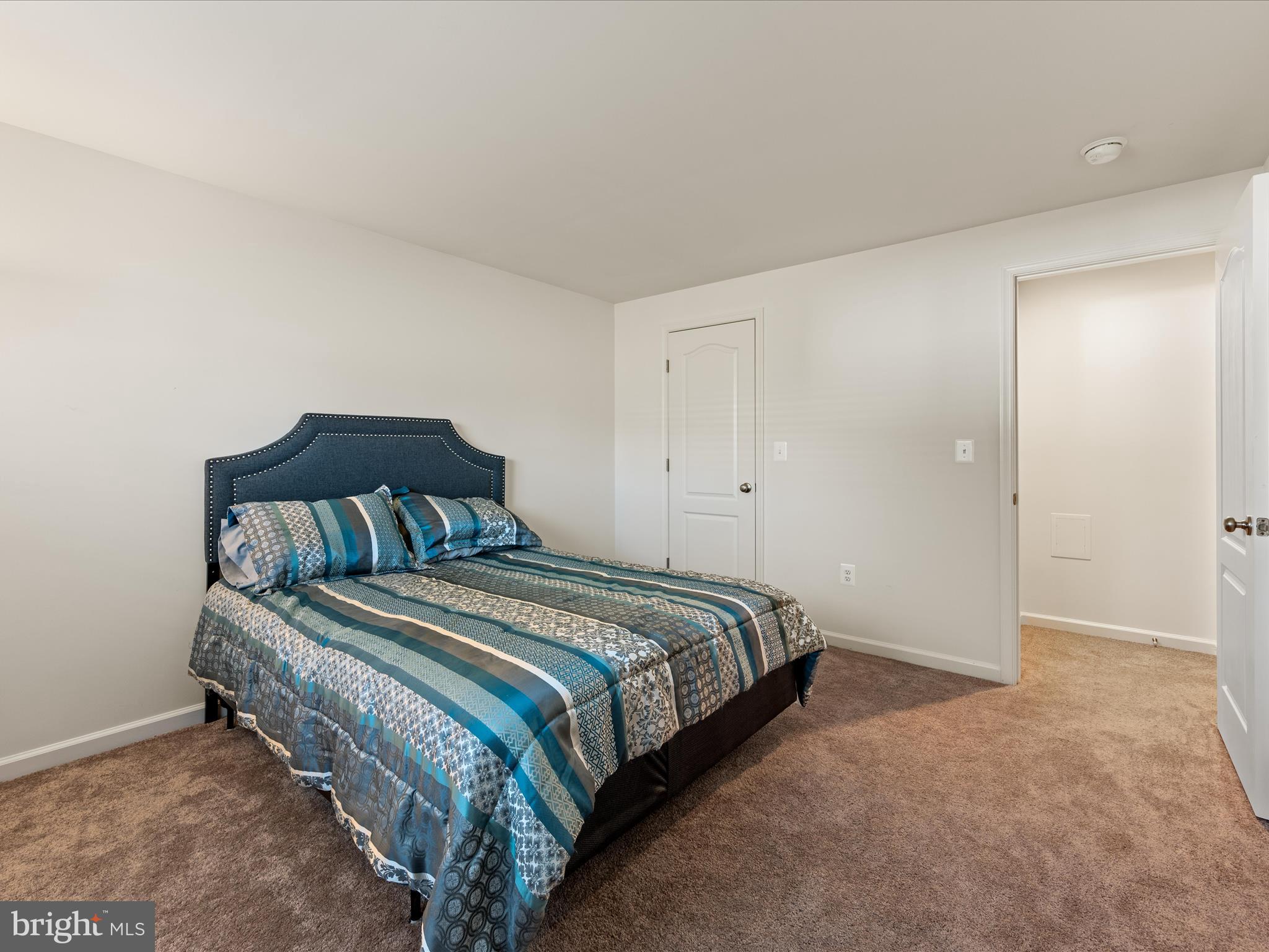 EMBREY MILL - Residential Lease