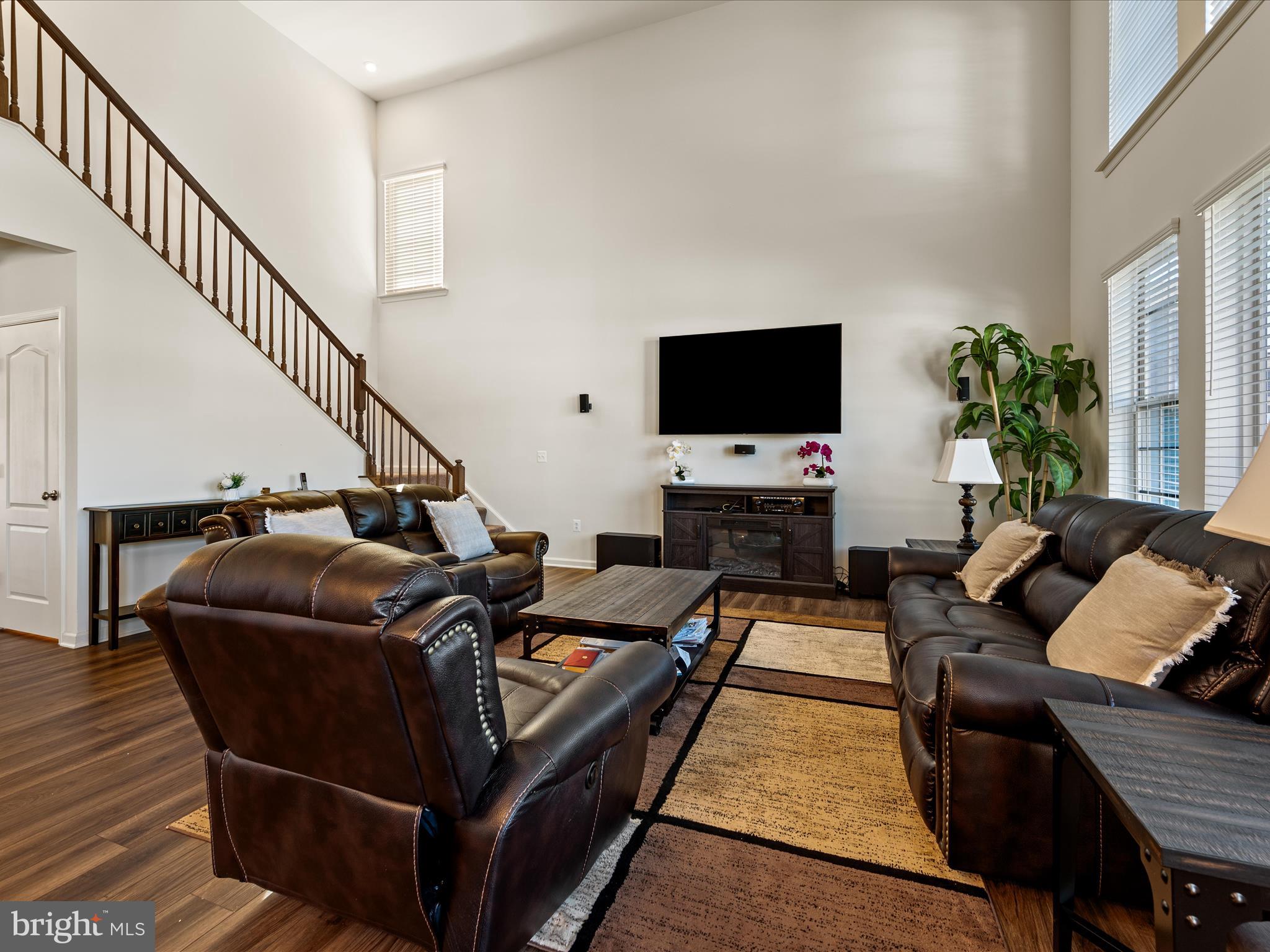 EMBREY MILL - Residential Lease