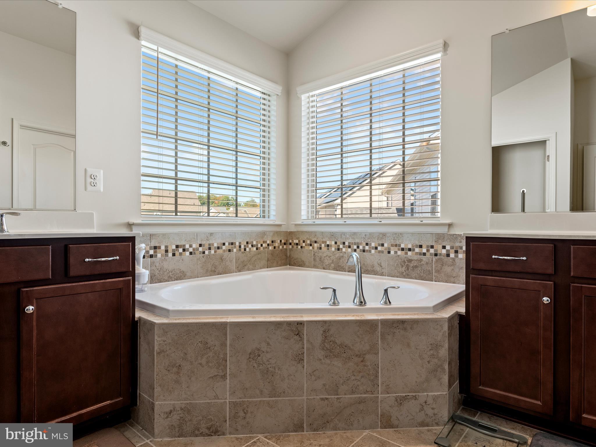 EMBREY MILL - Residential Lease